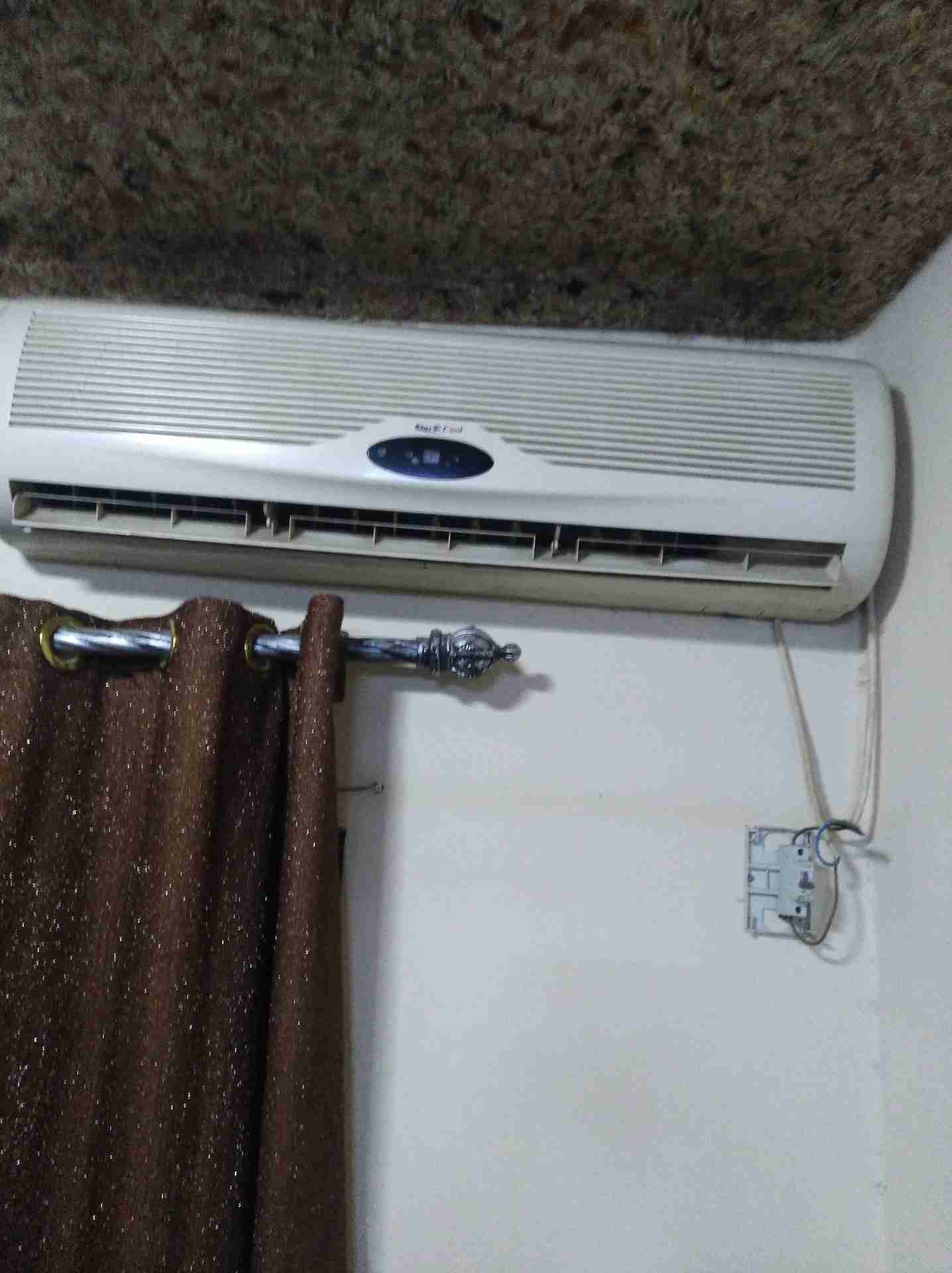 زرقاء مكيف                                            


	 				لا تنسَ أنك شاهدت هذا الإعلان في عنكبوت            
	 				
                                مكيف 2طن شغال حماي بارد...
