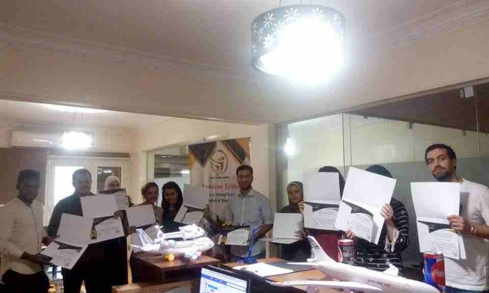 كل الطلاب وخريجين الجامعات والمعاهد اللى اتخرج واللى لسة فى الجامعة او عايزين يغيروا مجال العمل بتاعه
او عايز فعلا يشتغل على سيستم حجز تزاكر الطيران العالمى فى دبى و الكويت و السعودية
فى خلال اسبوع وا...