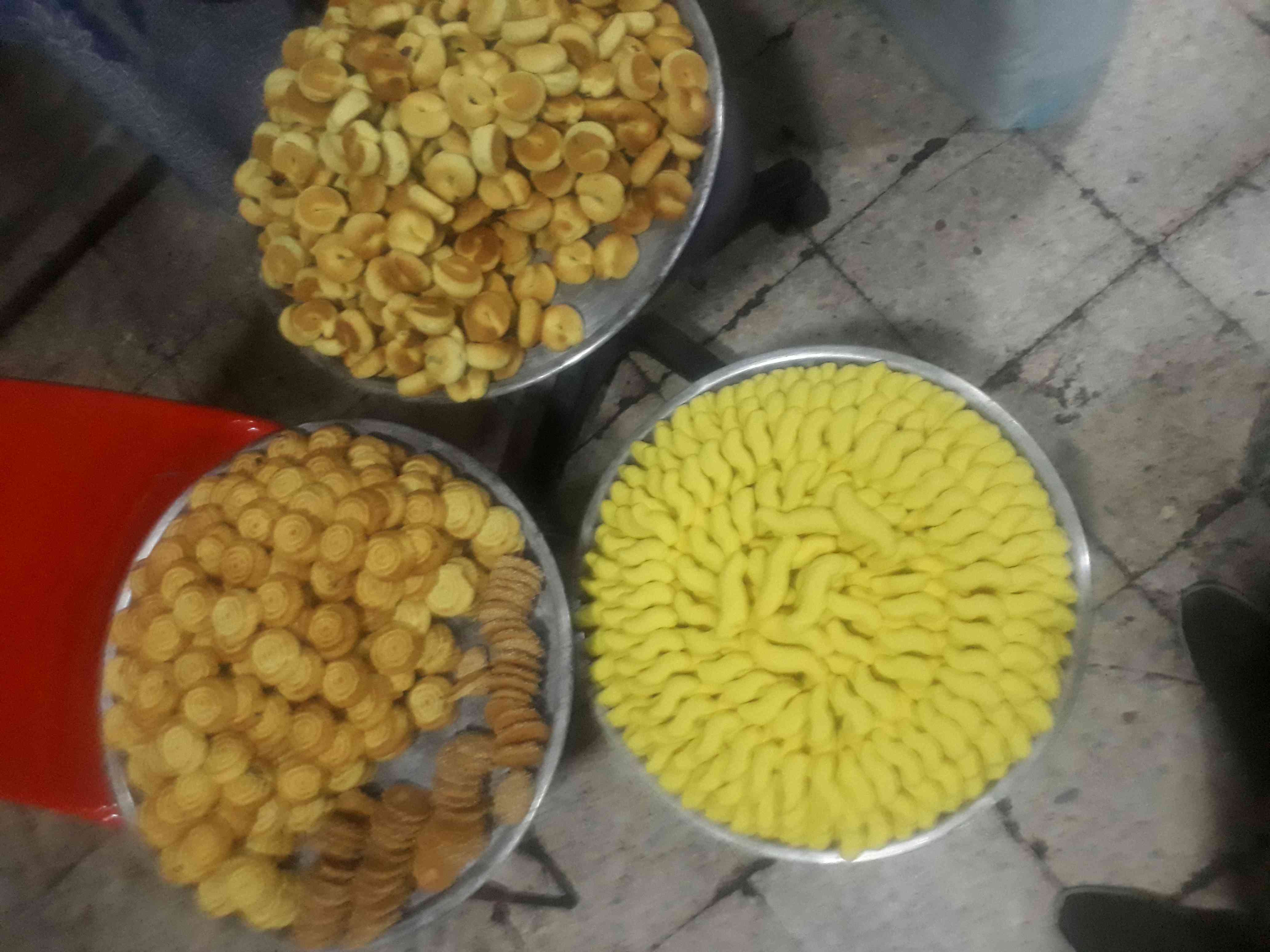 مطلوب معلم حلويات وبتفورات
لا تنسَ أنك شاهدت هذا الإعلان في عنكبوت
مطلوب معلم كعك شاي
وحلويا...