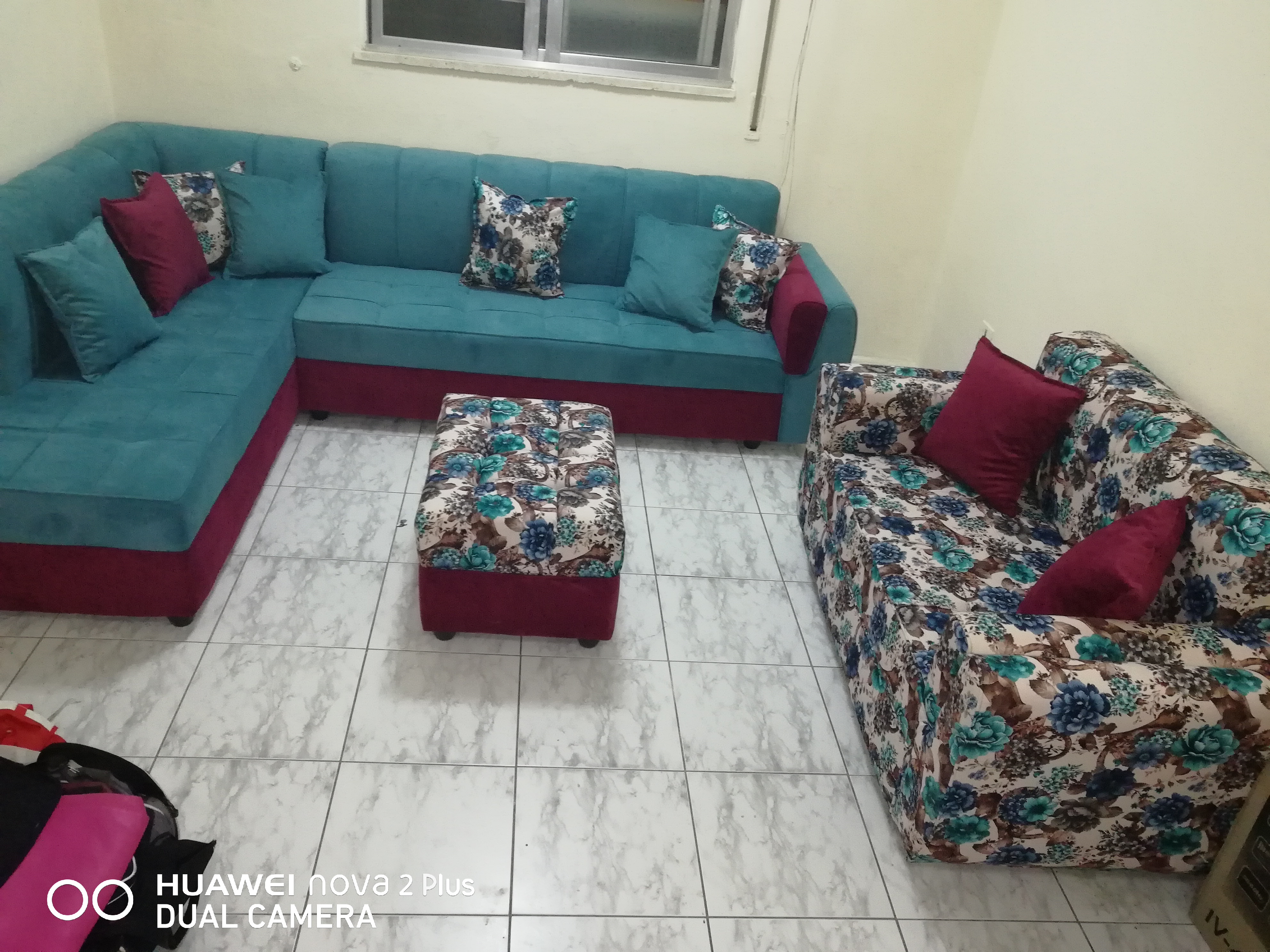 أطقم كنب كورنرات الوسام نزلت اسعار الكورنرات
لا تنسَ أنك شاهدت هذا الإعلان في عنكبوت
تعلن مفر...