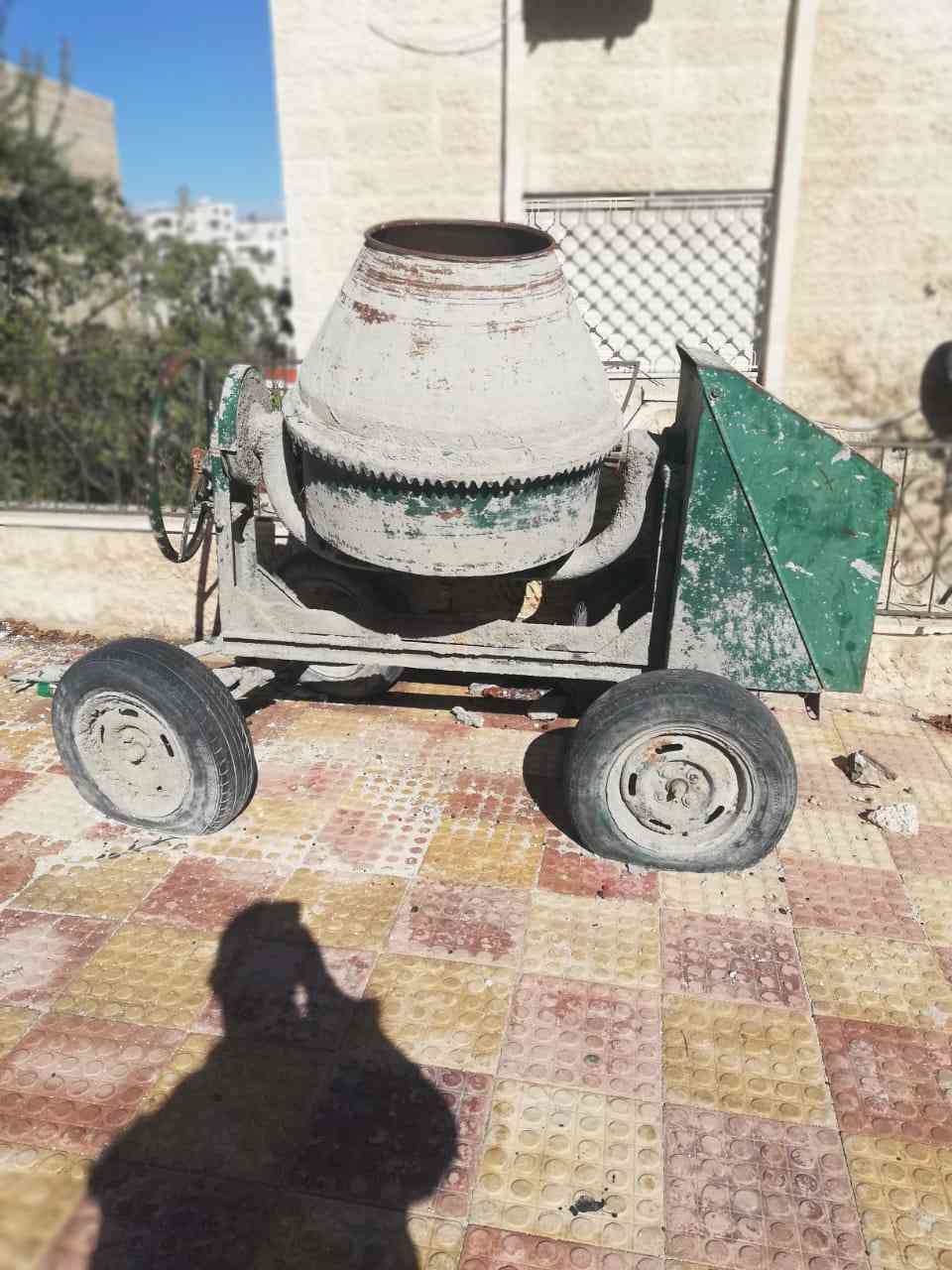 خلاط سعة شوال ماتور كهرباء بحاله جيده                                            


	 				لا تنسَ أنك شاهدت هذا الإعلان في عنكبوت            
	 				
                                يوجد زاويه وكبا...