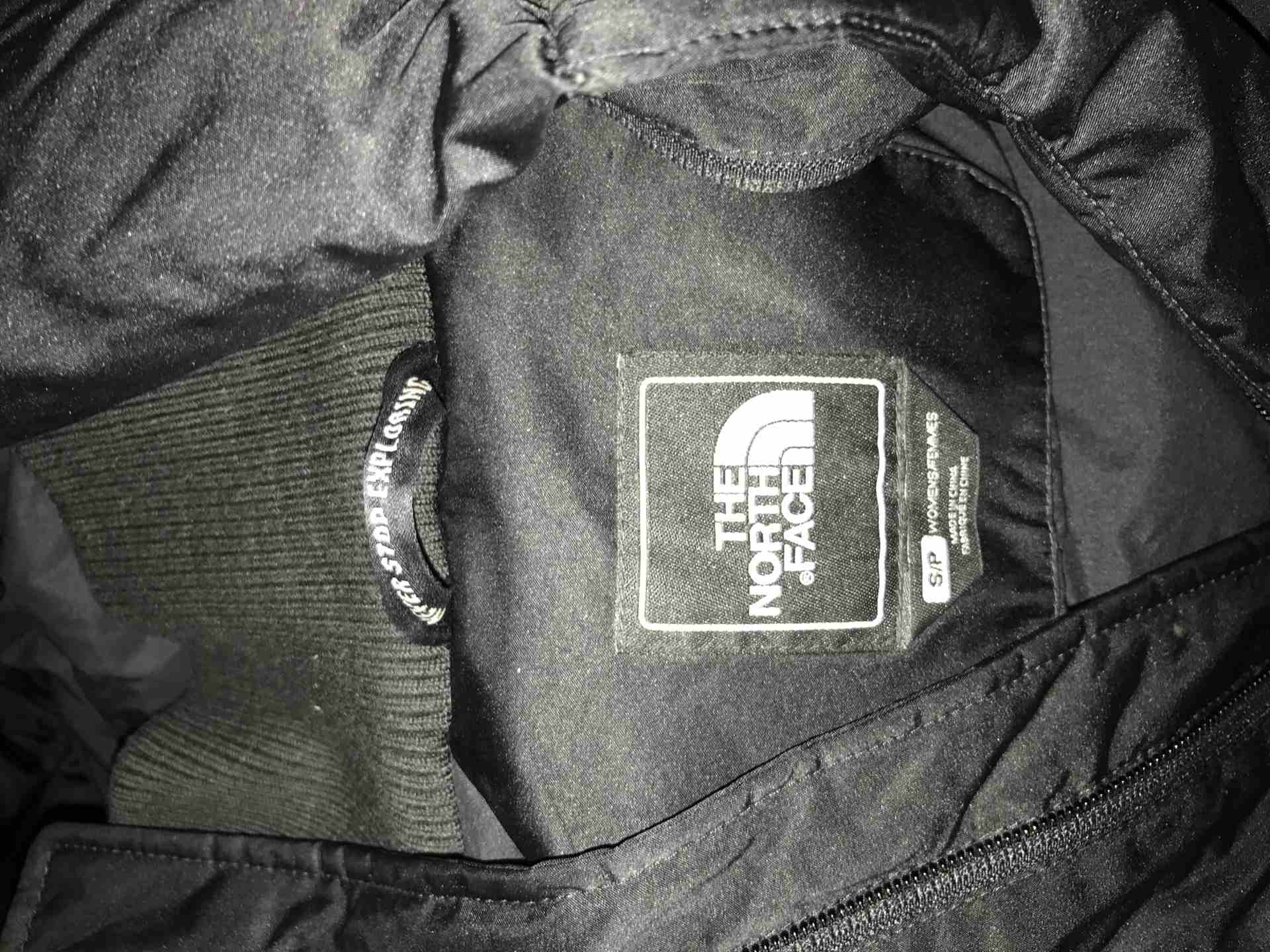 جاكيت نسائي ماركه Northface
لا تنسَ أنك شاهدت هذا الإعلان في عنكبوت
جاكيت نسائي ماركه Northface...