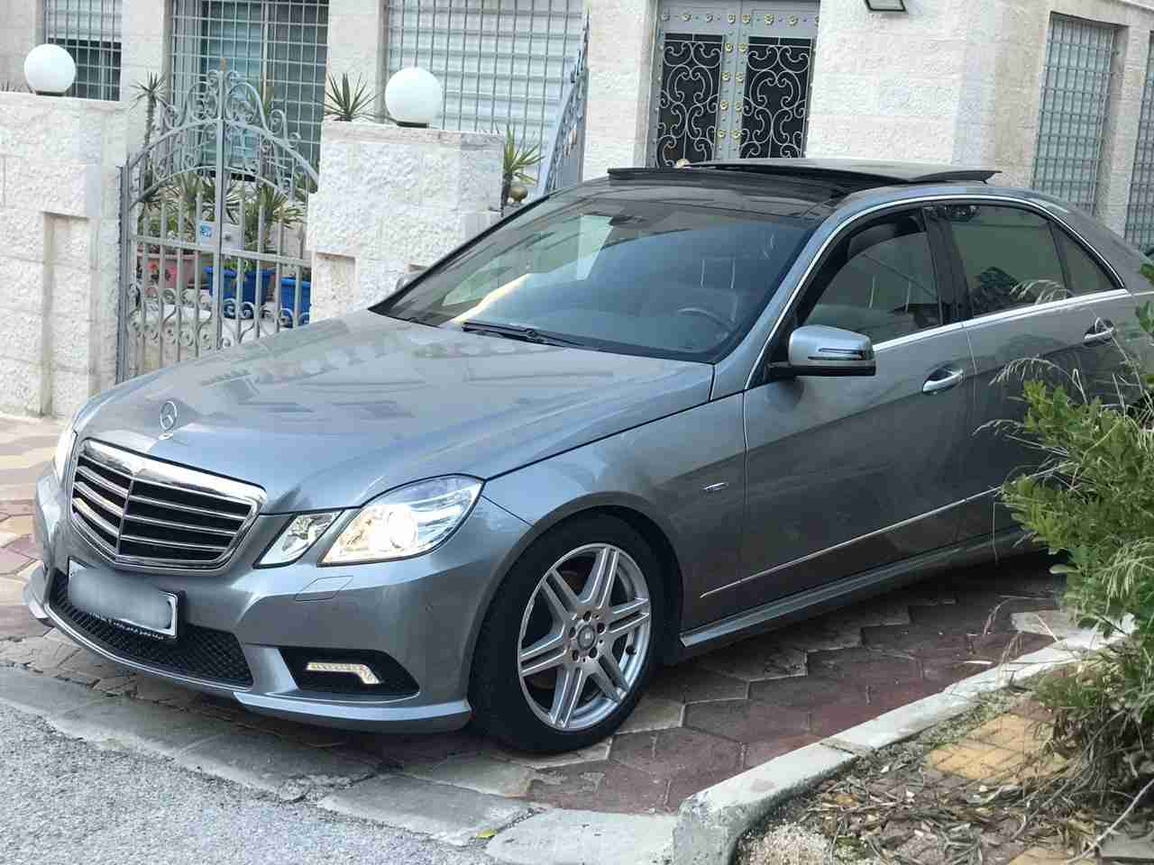 مرسيدس E200 2011                                            


	 				لا تنسَ أنك شاهدت هذا الإعلان في عنكبوت            
	 				
                                مرسيدس E200 
موديل 2011 
CGI 
AVANTG...