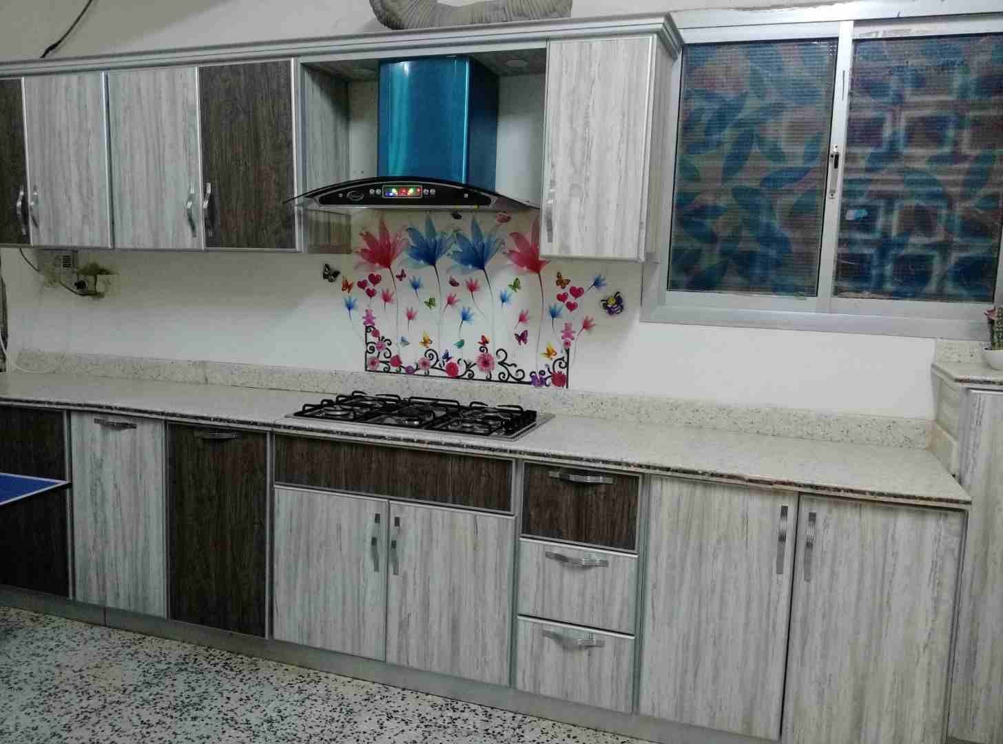» مطبخ ألمنيوم بحالة ممتازة جدا للبيع
لا تنسَ أنك شاهدت هذا الإعلان في عنكبوت
مطبخ ألمنيوم...