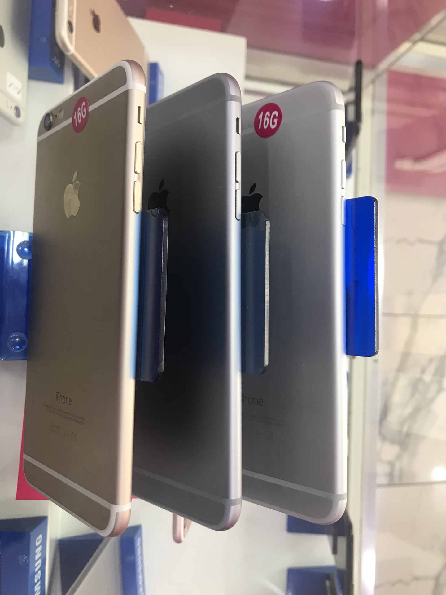 ايفون 6 بلس 16 و 64 و 128 جيجا مستعمل بحاله الجديد عروض نار
لا تنسَ أنك شاهدت هذا الإعلان في عنكبوت...