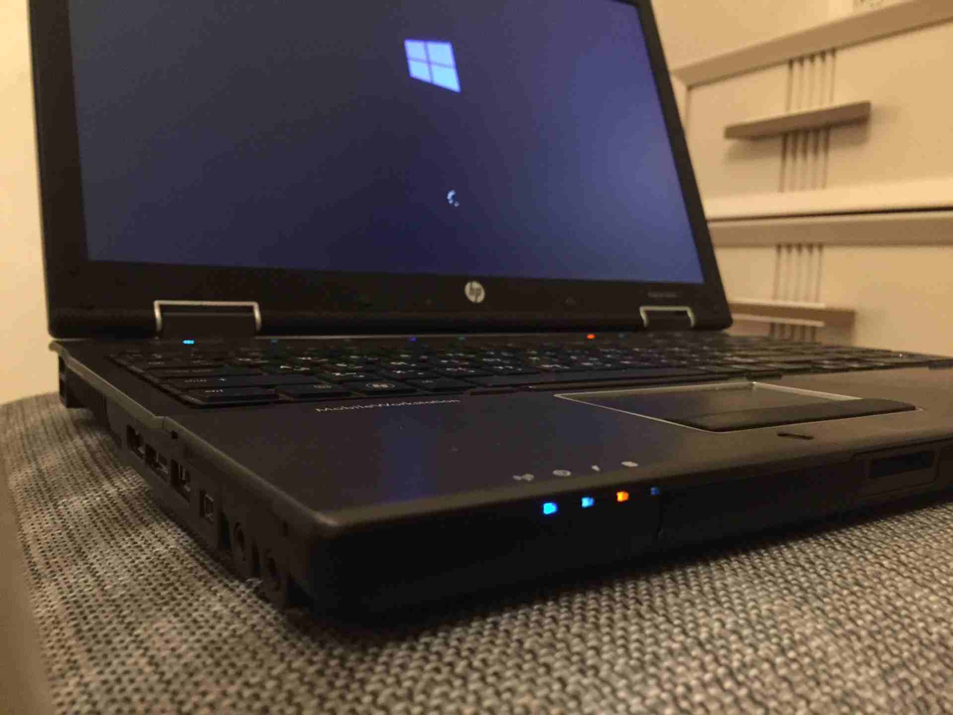 hp mobile work station  8540w                                            


	 				لا تنسَ أنك شاهدت هذا الإعلان في عنكبوت            
	 				
                            Core i7  m620 2.67GHz
Memor...
