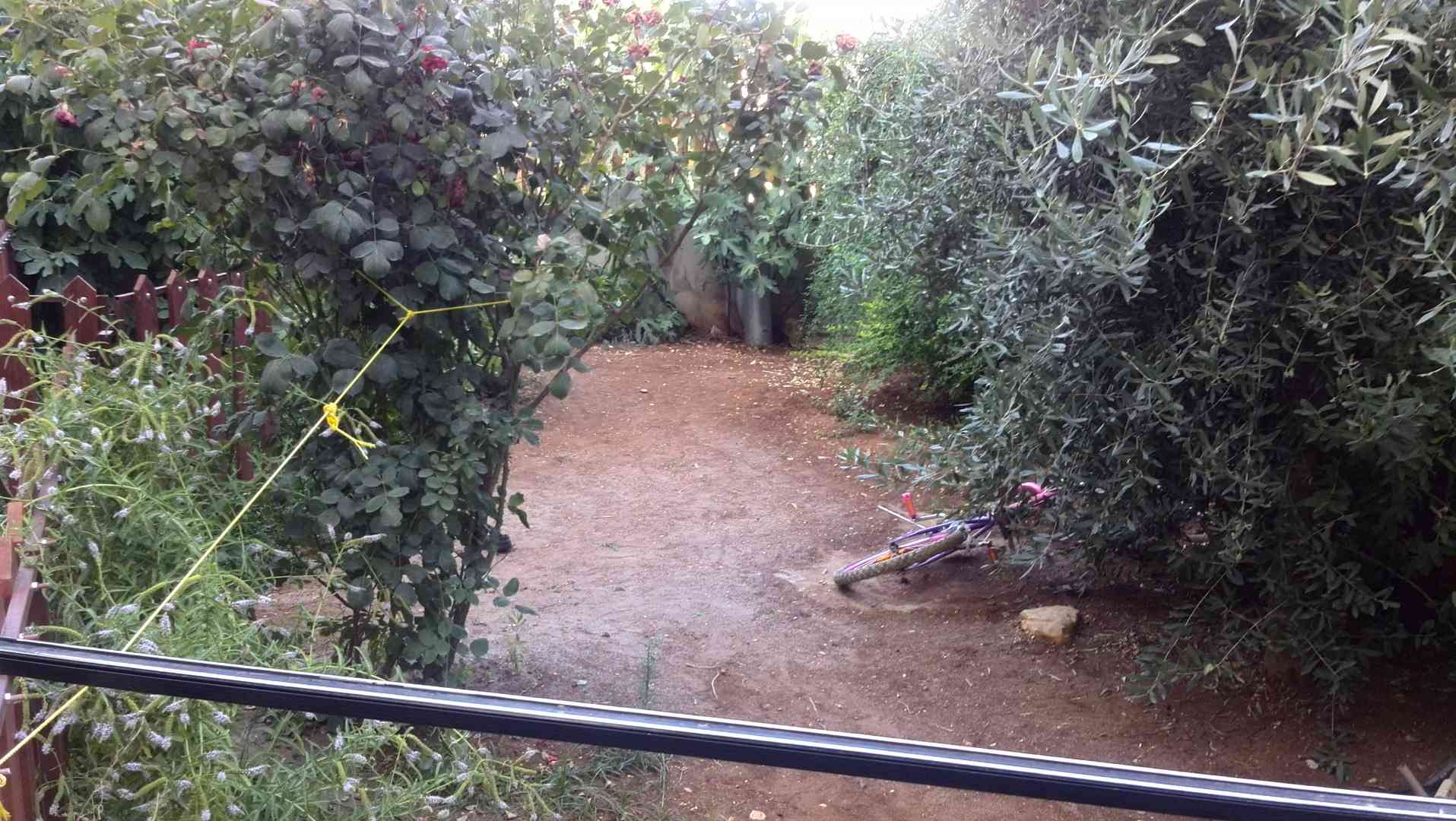 شقة ارضية 145م 250م حديقة وكراج خاص في مرج الحمام - 3 نوم واحد ماستر-
لا تنسَ أنك شاهدت هذا الإعلان في عنكبوت...