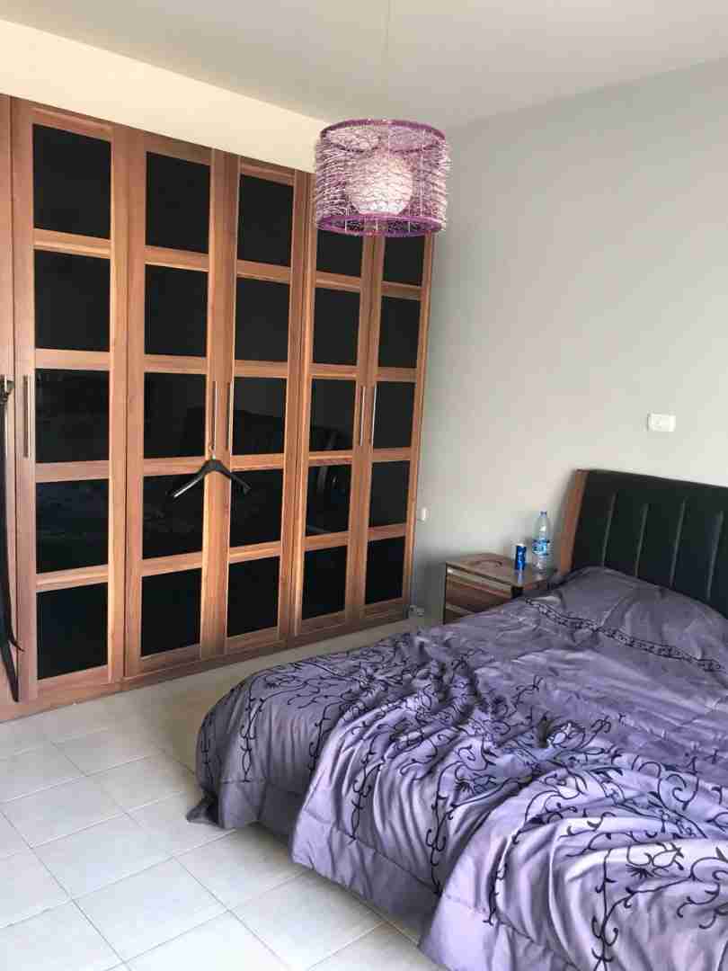 شقه مفروشه للإيجار الجبيهه خلف محكمة شمال عمان
لا تنسَ أنك شاهدت هذا الإعلان في عنكبوت
شقه مف...