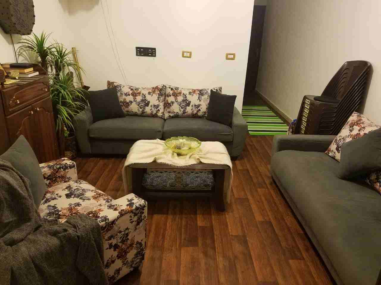 عفش بيت للبيع بسعر مغري
لا تنسَ أنك شاهدت هذا الإعلان في عنكبوت
عفش بيت للبيع بسعر مغري
( طقم كن...