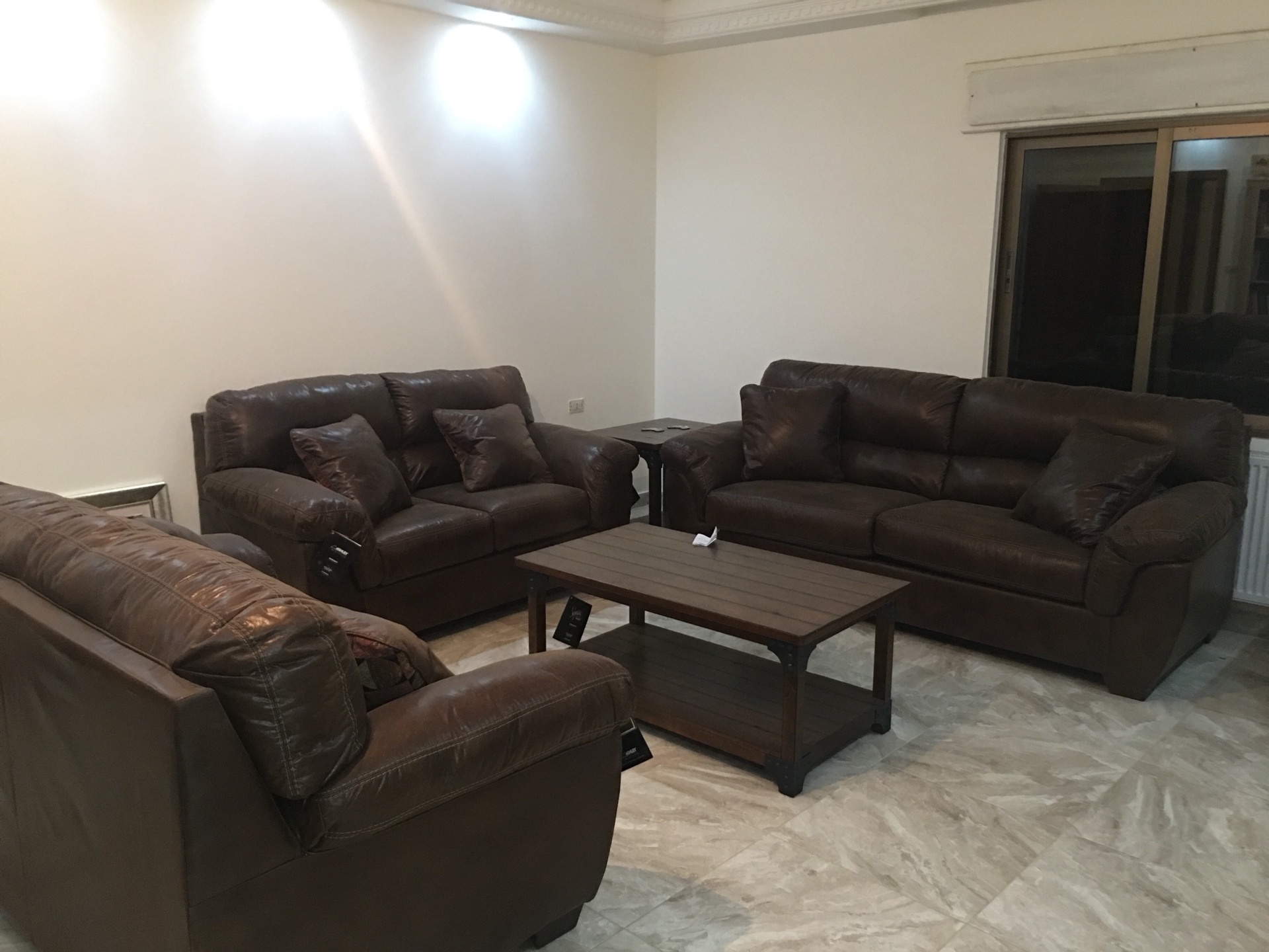 شقه مميزه في منطقه الحمّر بلقرب من دوار الكماليه
لا تنسَ أنك شاهدت هذا الإعلان في عنكبوت
شقه...