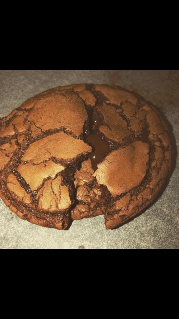 كوكيز براونيز و كوكيز بحشوة الكيندر                                            


	 				لا تنسَ أنك شاهدت هذا الإعلان في عنكبوت            
	 				
                                كوكيز متوفر في مح...