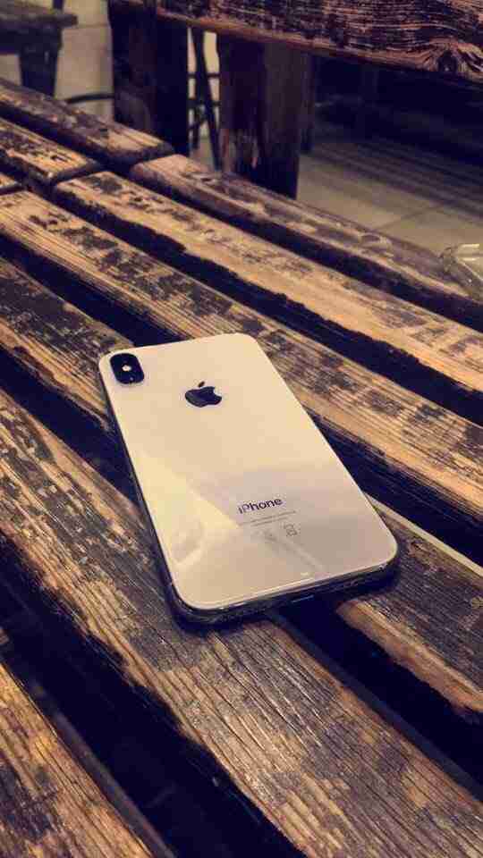 ايفون X ... white color                                            


	 				لا تنسَ أنك شاهدت هذا الإعلان في عنكبوت            
	 				
                                Iphone X
64جيجا 
لون ابيض 
اغ...