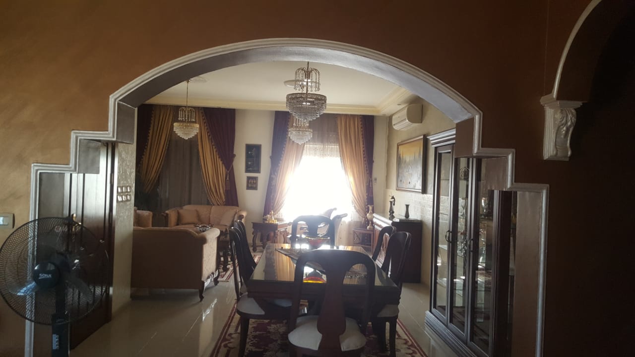 فيلا في ضاحية الرشيد الارض 560م والبناء 305م تتكون من طابقين الطابق الارضي 267م
لا تنسَ أنك شاهدت هذا الإعلان في عنكبوت...
