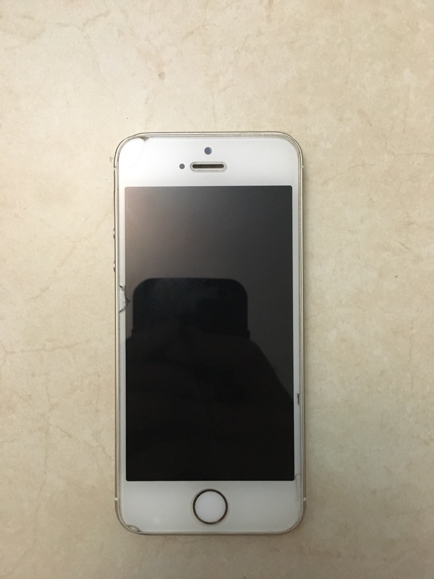 Iphone 5s gold 16 gb                                            


	 				لا تنسَ أنك شاهدت هذا الإعلان في عنكبوت            
	 				
                                Iphone 5s gold 16 gb
مع كامل أغر...