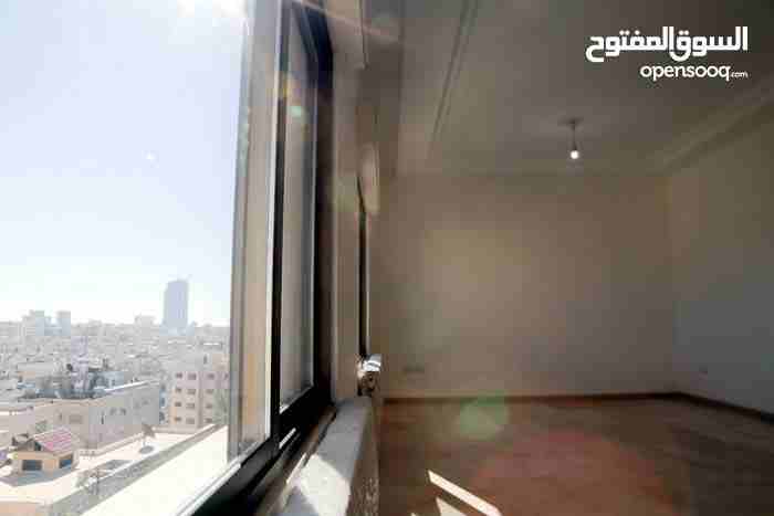 شقه 200م مع روف في الرابية
لا تنسَ أنك شاهدت هذا الإعلان في عنكبوت
الرابيه شقه تالت مع روف
مسا...