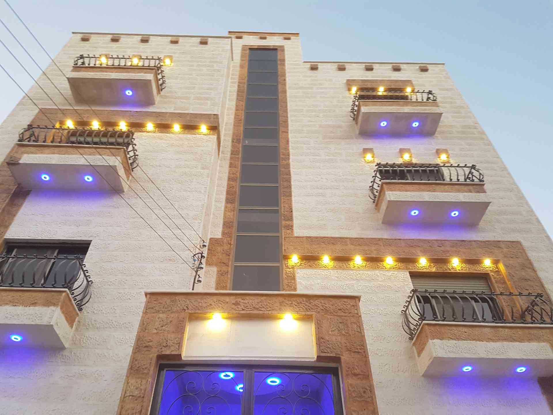 شقق للبيع القويسمه ( ابو علندا ) خلف حديقه الحسن شارع محمد ابو عبيده                                            


	 				لا تنسَ أنك شاهدت هذا الإعلان في عنكبوت...
