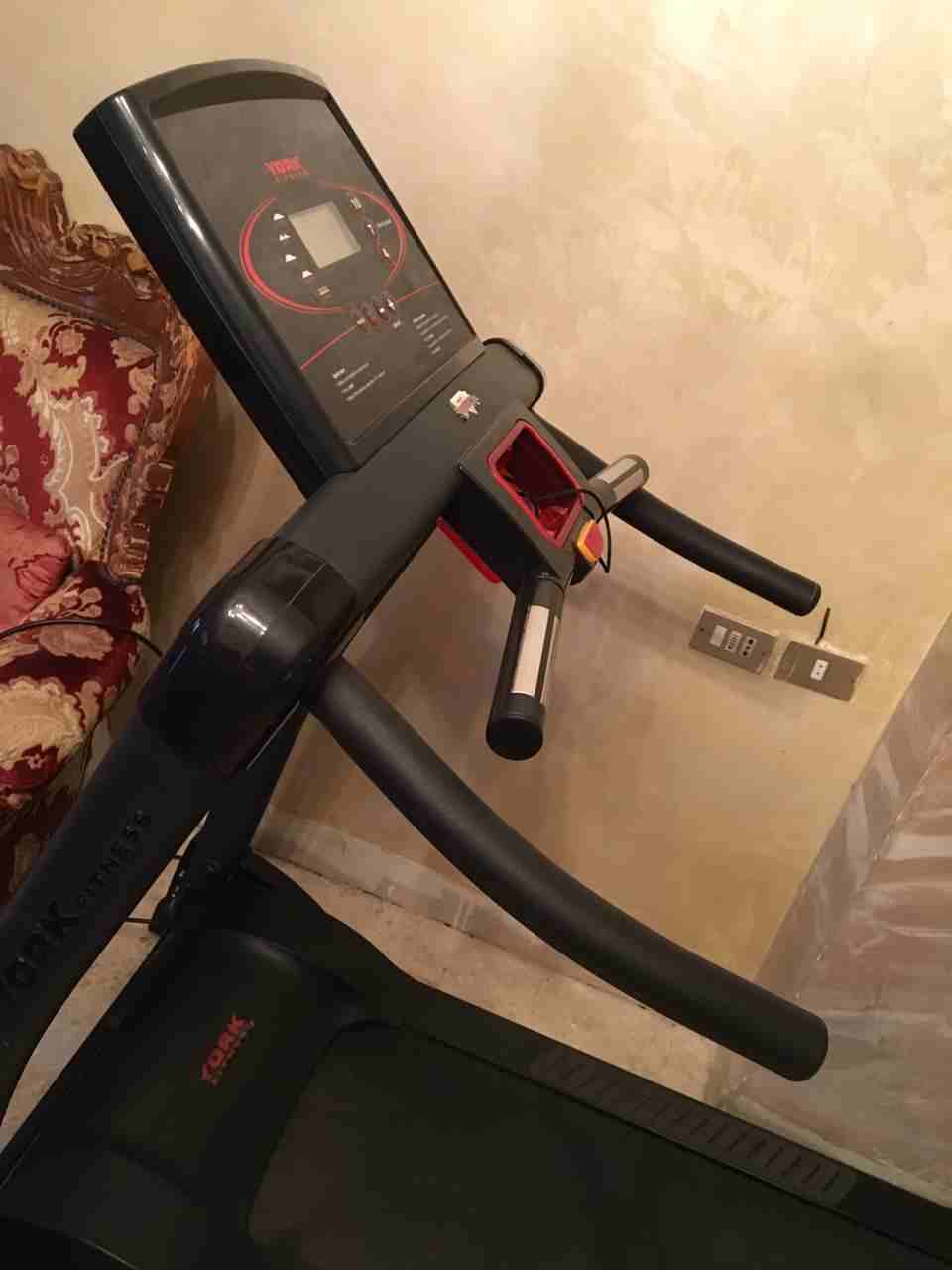 تردمل جهاز ركض
لا تنسَ أنك شاهدت هذا الإعلان في عنكبوت
جهازركض تردمل بحالة الوكاله ماركة يورك فتن...