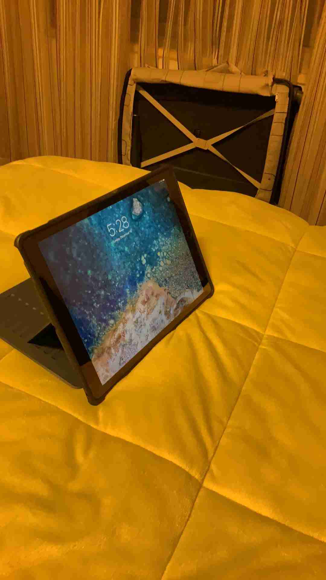 Apple IPad Second generation 12.9 Inch with cover and Apple Pencil                                            


	 				لا تنسَ أنك شاهدت هذا الإعلان في عنكبوت...