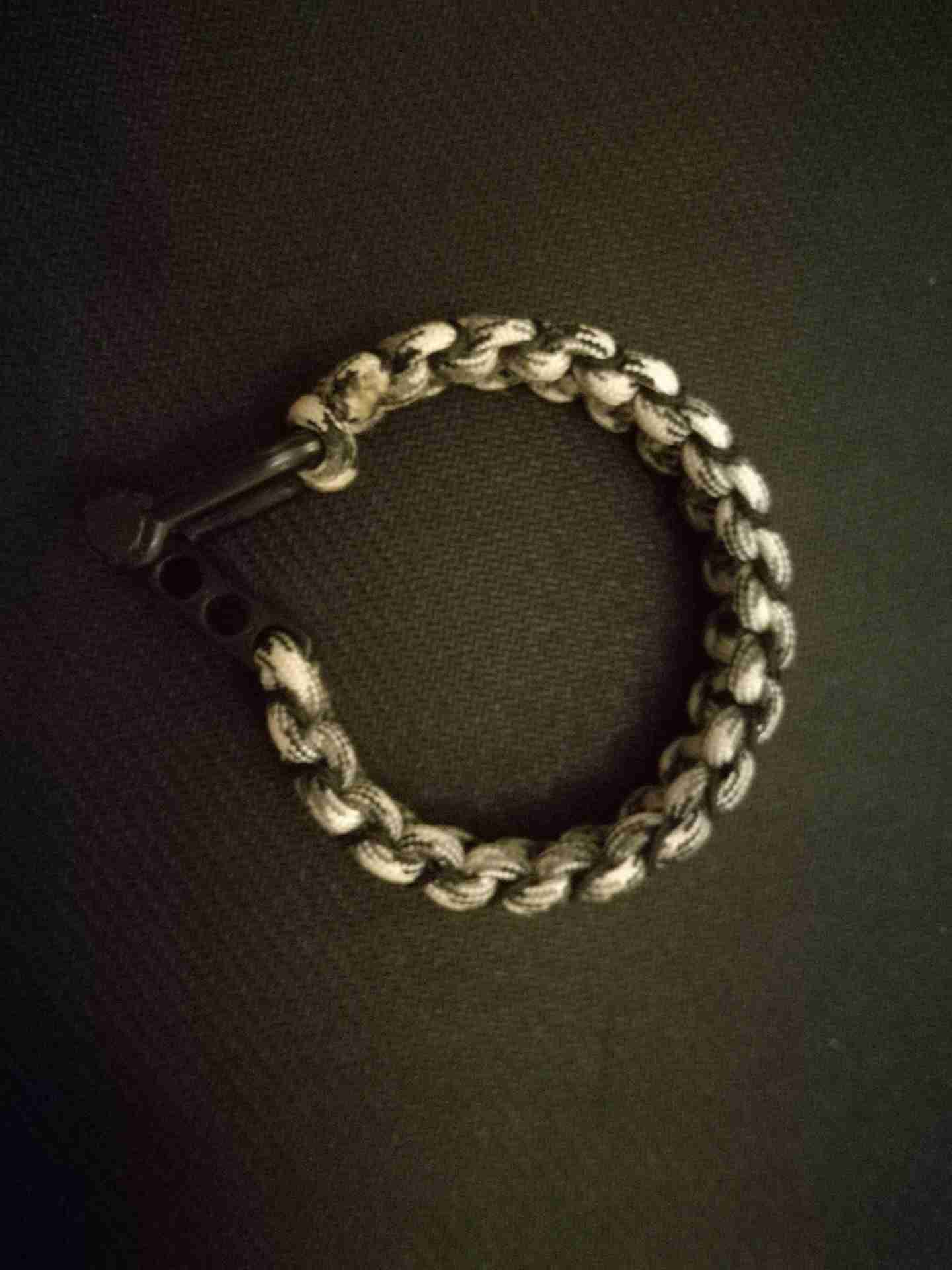 اساور «شبابي» صنع يدوي
لا تنسَ أنك شاهدت هذا الإعلان في عنكبوت
Bracelet (handmade...