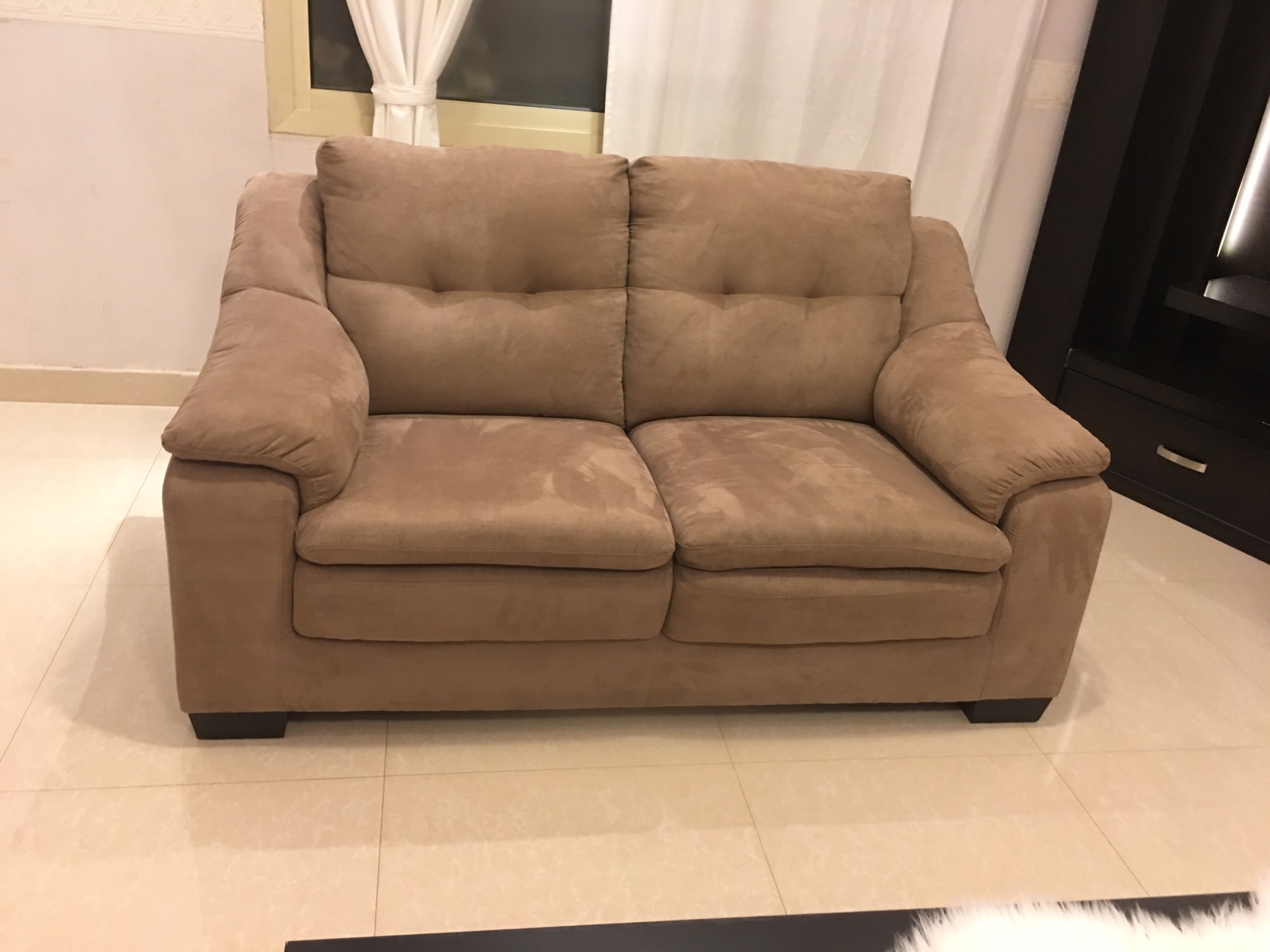 كنب مودرن مستورد راقي من شركة هوم سنتر
لا تنسَ أنك شاهدت هذا الإعلان في عنكبوت
السلام عليكم و...
