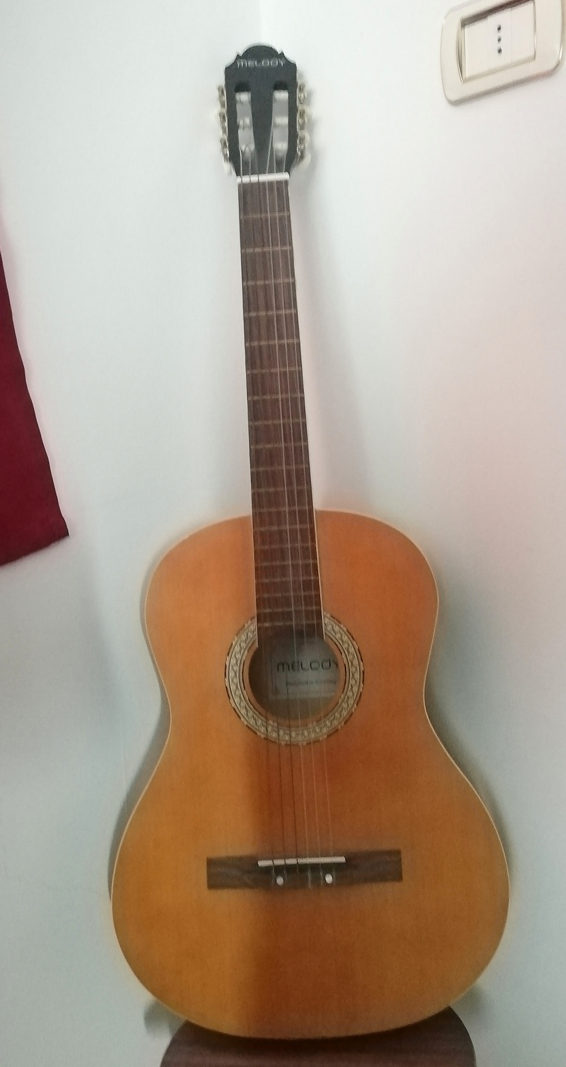 جيتار melody كلاسيك                                            


	 				لا تنسَ أنك شاهدت هذا الإعلان في عنكبوت            
	 				
                                الجيتار للبيع لعدم التفرغ
الجيتار...