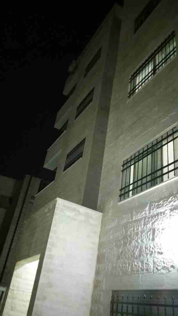 شقق و استديوهات مفروشة للايجار في جبل الحسين
لا تنسَ أنك شاهدت هذا الإعلان في عنكبوت
شقق و استديو...
