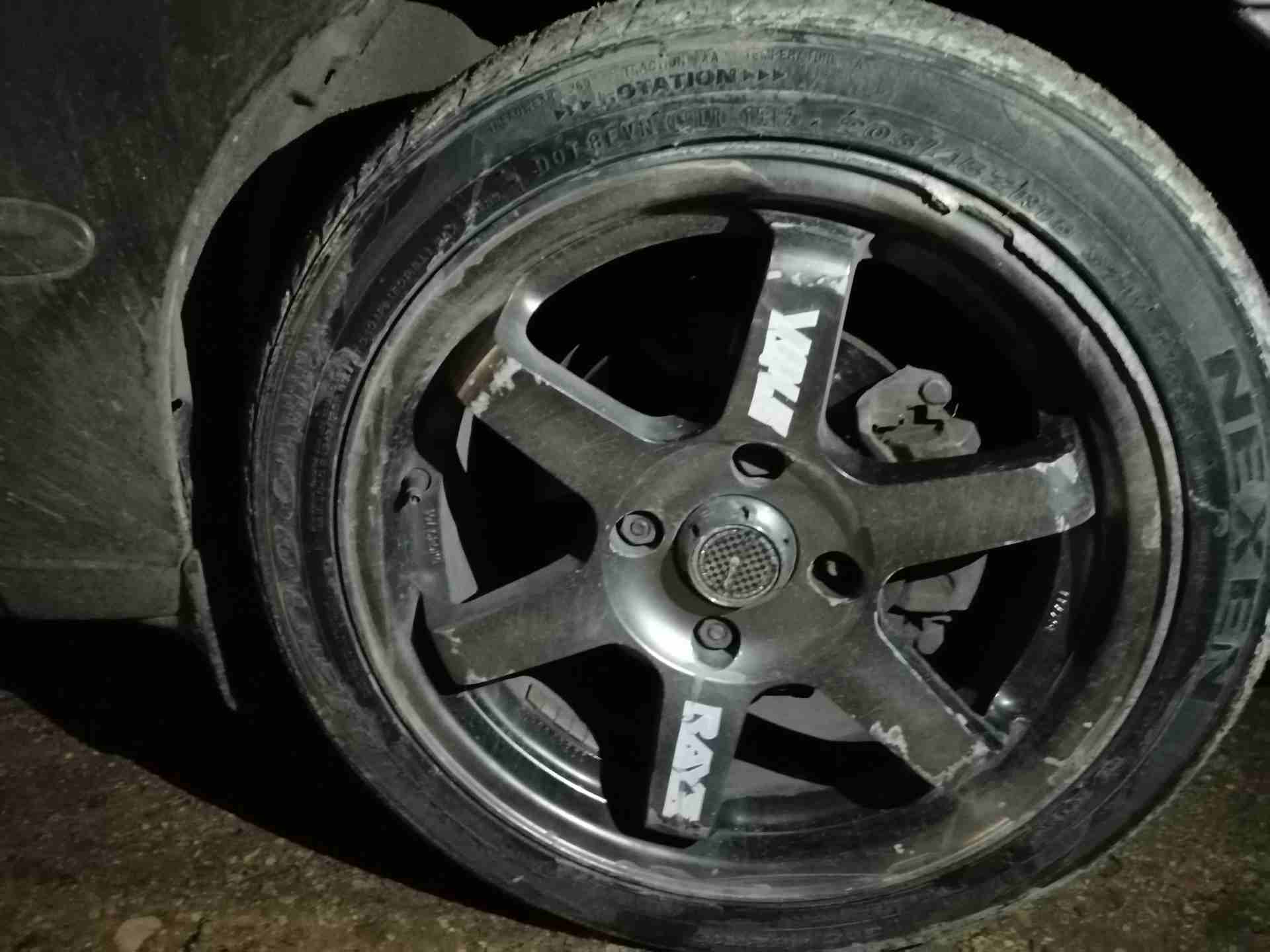 جنط فولك 16 بعييد 4 براغي.
لا تنسَ أنك شاهدت هذا الإعلان في عنكبوت
جنط فولك 16 للبيع فقط أربعة بر...