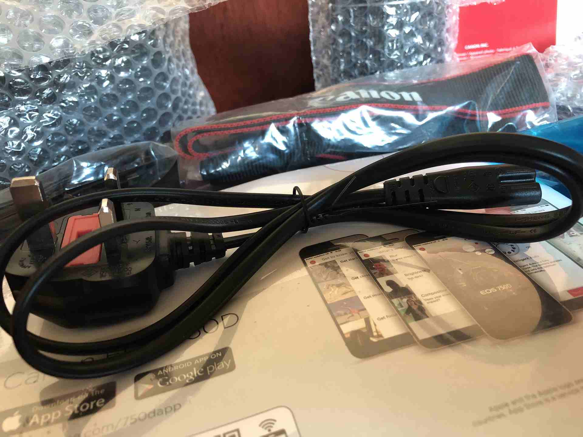 Canon 750D كانون
لا تنسَ أنك شاهدت هذا الإعلان في عنكبوت
كانون 750D بحال الوكالة بالكرتونة
يا دوب...