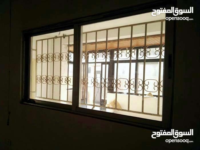 مستعجل جدا بيت طابقين للبيع في ناعور البلد (السعر غير قابل للتفاوض)
لا تنسَ أنك شاهدت هذا الإعلان في عنكبوت...