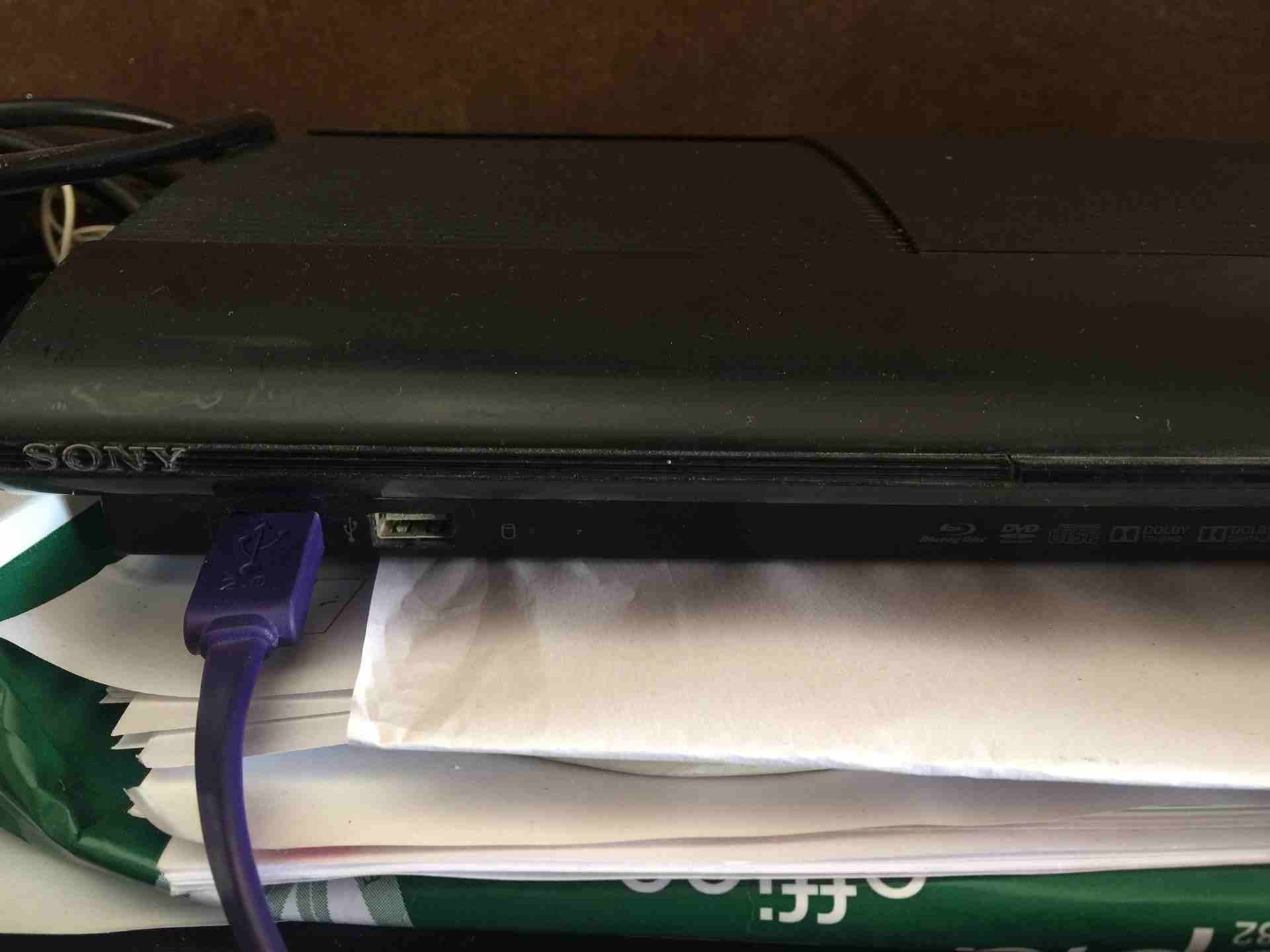 بلاي ستيشن 3 مستعمل نظيف للبيع                                            


	 				لا تنسَ أنك شاهدت هذا الإعلان في عنكبوت            
	 				
                            بلاي ستيشن 3 مستعمل نظيف ن...