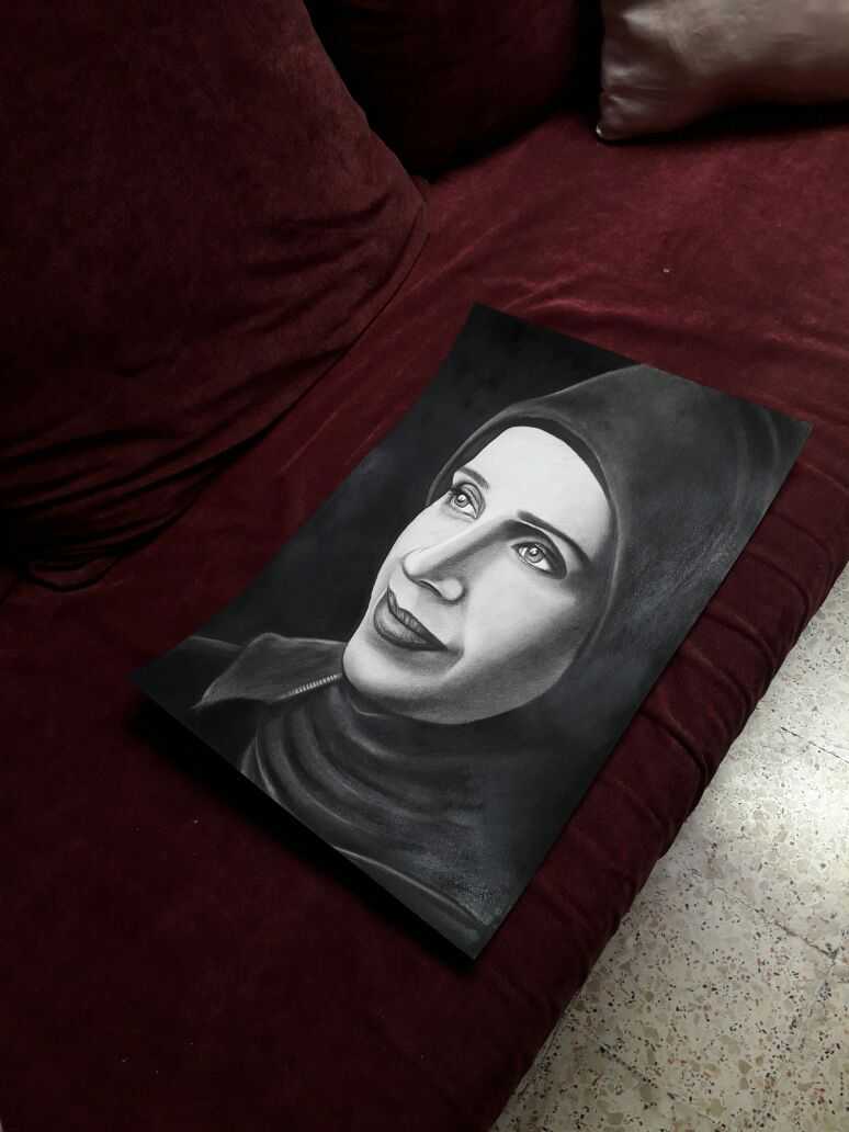 رسم صور بالفحم ارسم اي صورة بالفحم صورتك او صورة شخص عزيز عليك واهديه اياها
لا تنسَ أنك شاهدت هذا الإعلان في عنكبوت...