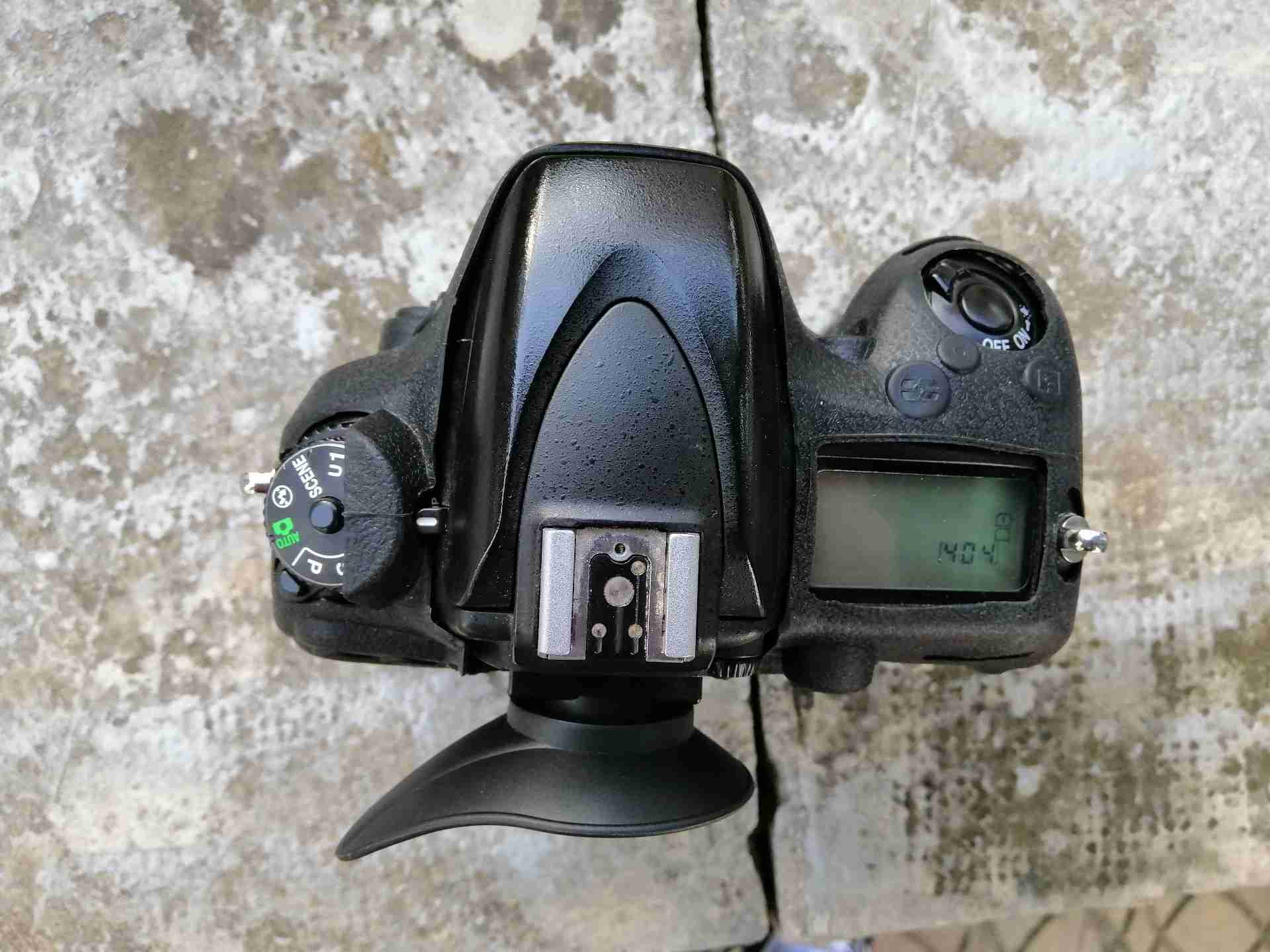 Nikon D610                                            


	 				لا تنسَ أنك شاهدت هذا الإعلان في عنكبوت            
	 				
                                Body Nikon D610 33k shutter count with bat...