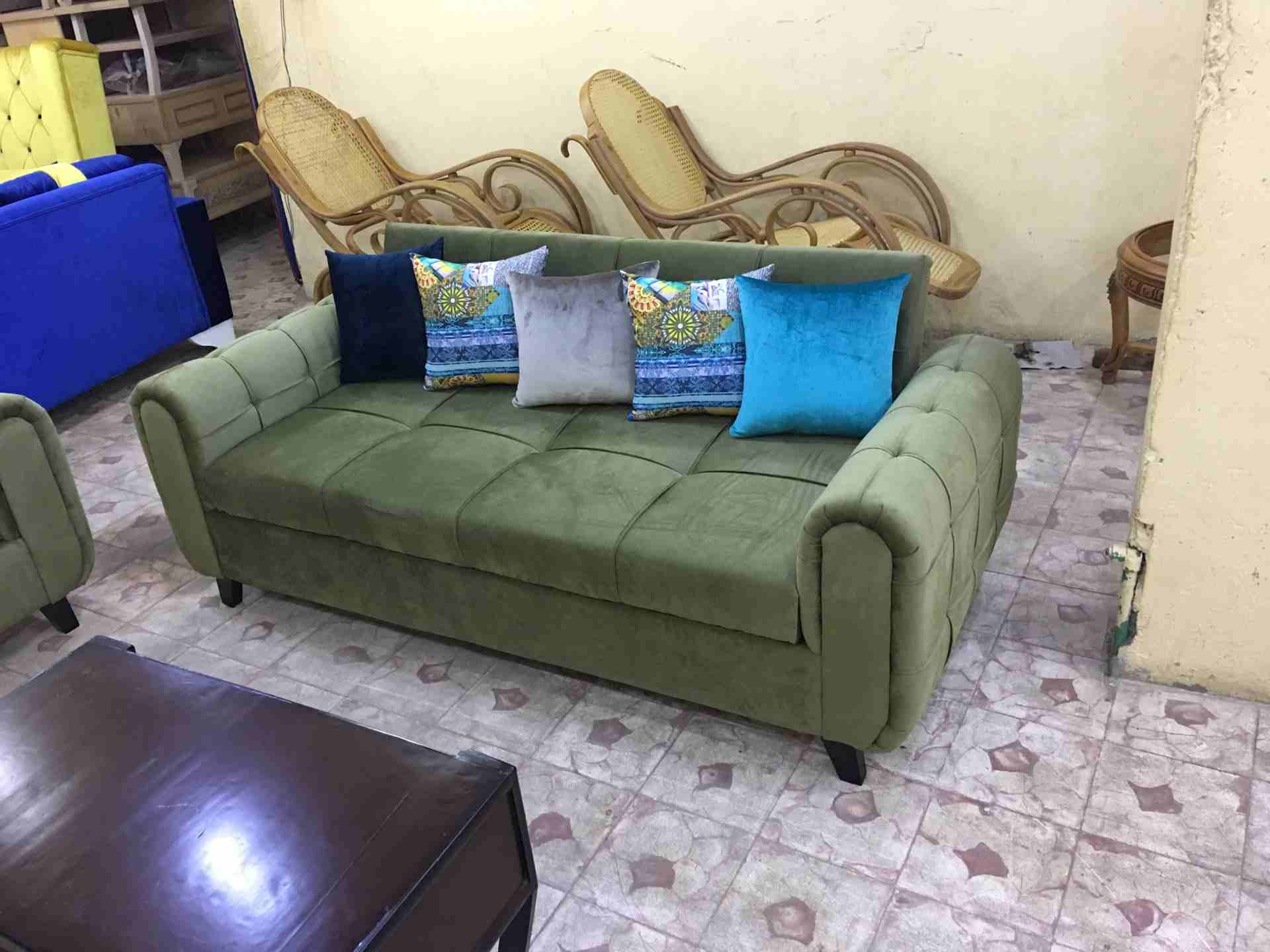 أنتريه مودرن جديد
لا تنسَ أنك شاهدت هذا الإعلان في عنكبوت
طقم انتريه جديد من معرضنا خشب زان وقماش...