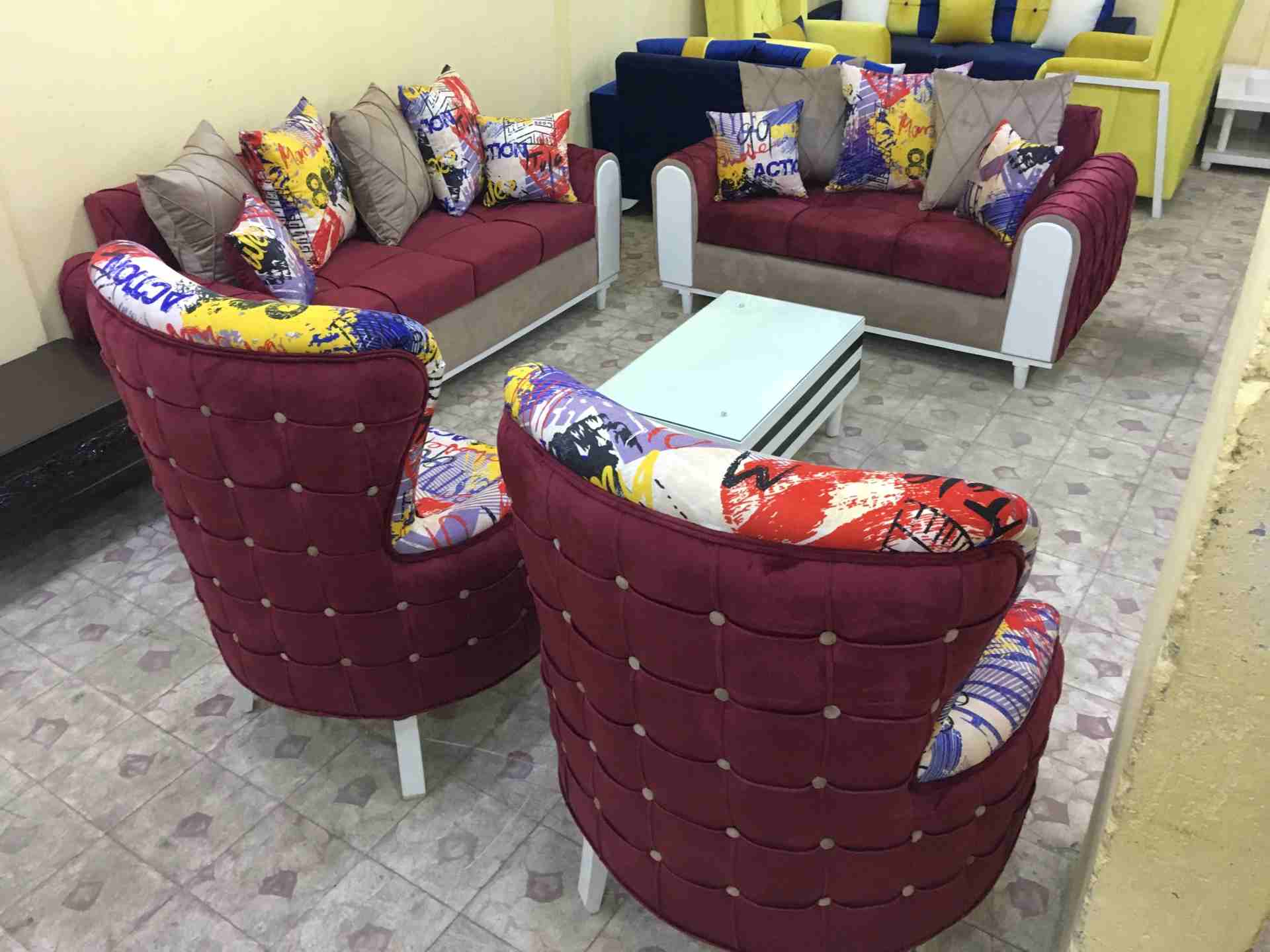 أنتريه مودرن جديد                                            


	 				لا تنسَ أنك شاهدت هذا الإعلان في عنكبوت            
	 				
                            أنتريه مودرن جديد مكون من كنبه كبيره 3...