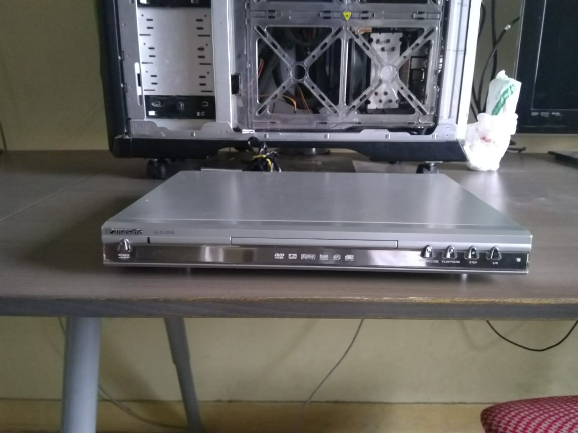 » للبيع اجهزه dvd ومشغل شرائط sony بحاله جيده
لا تنسَ أنك شاهدت هذا الإعلان في عنكبوت
ل...