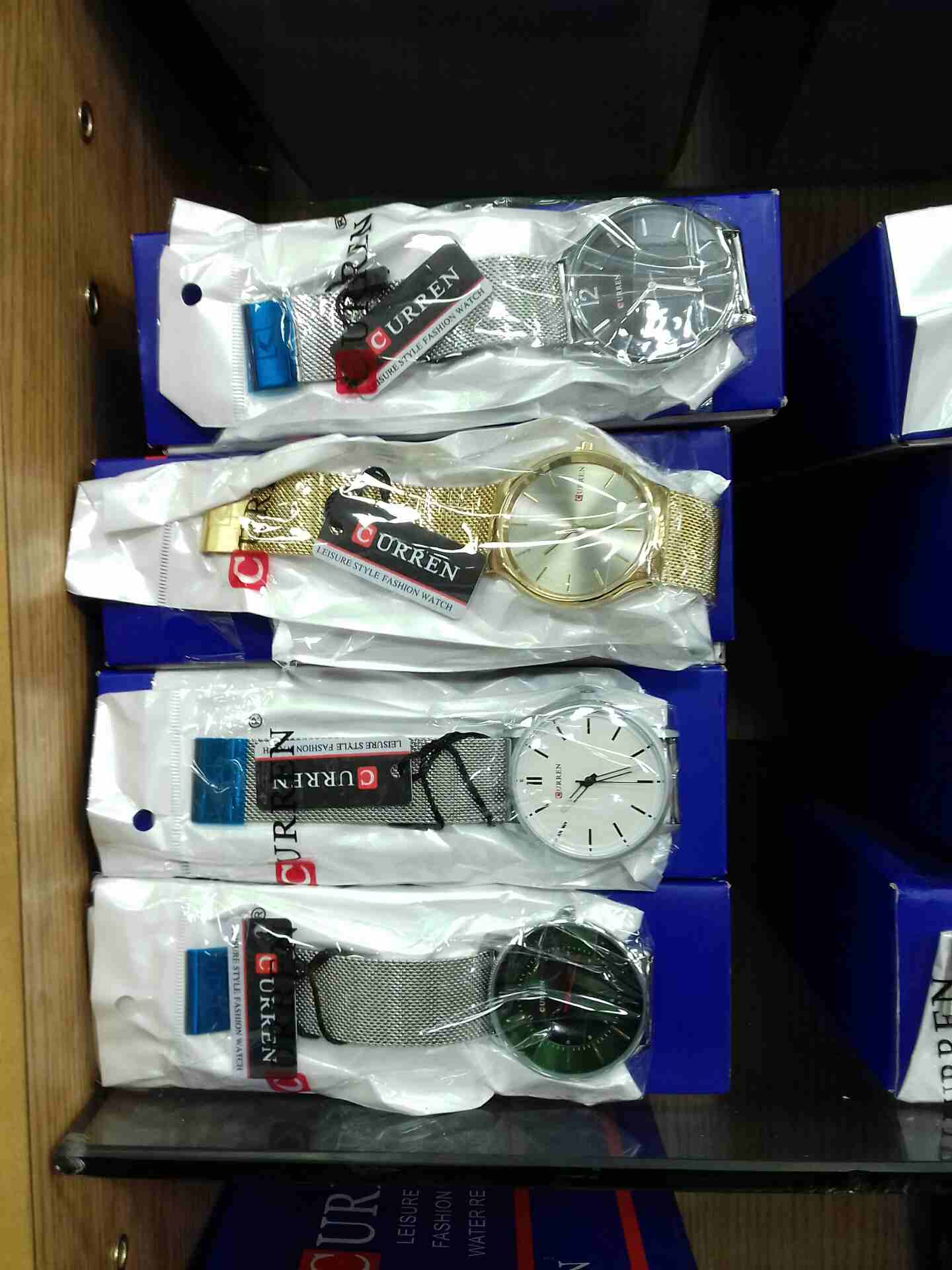 CURREN قصة Swatch 2019
لا تنسَ أنك شاهدت هذا الإعلان في عنكبوت
على ساعات كيورن 2018 #رجالي
ساعات...