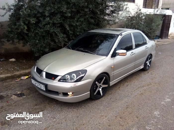 ميتسوبيشي لا نسر 2004 اربع جيد معدله من البوز للطيز فحصها اربعه جيد
لا تنسَ أنك شاهدت هذا الإعلان في عنكبوت...