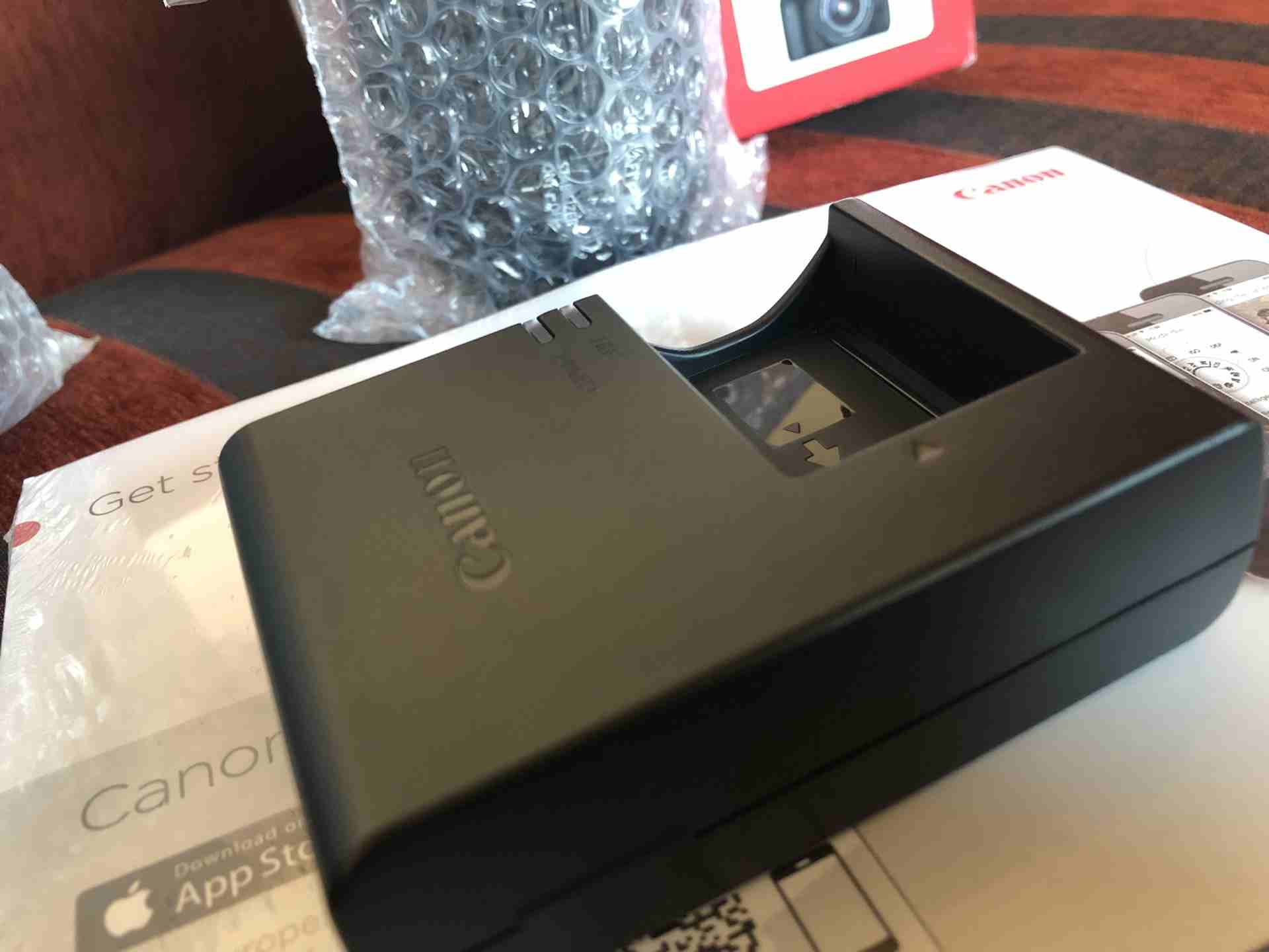 Canon 750D كانون
لا تنسَ أنك شاهدت هذا الإعلان في عنكبوت
كانون 750D بحال الوكالة بالكرتونة
يا دوب...