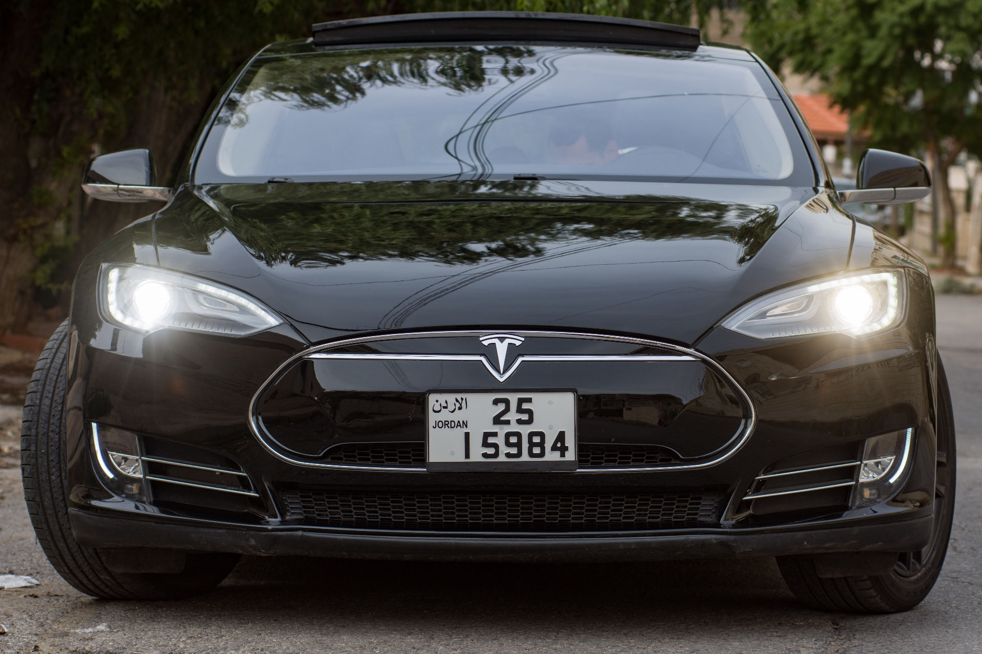 Tesla 85 تسلا 85 فحص كامل
لا تنسَ أنك شاهدت هذا الإعلان في عنكبوت
Tesla model s 85
Full Panor...