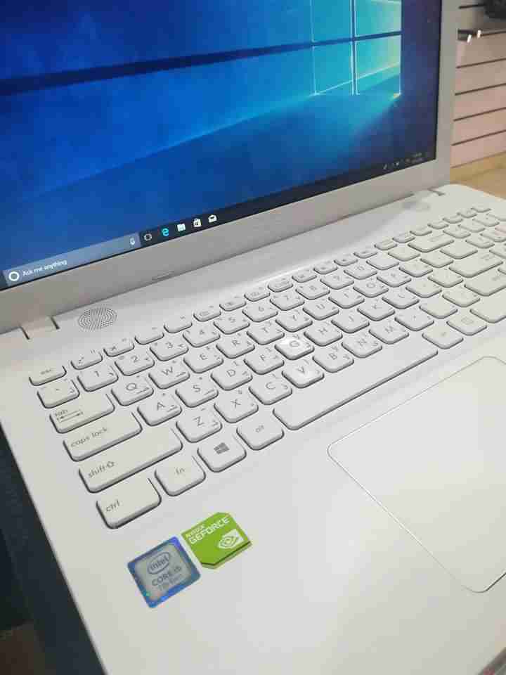 ASUS K541U Ci5 7th Gen                                            


	 				لا تنسَ أنك شاهدت هذا الإعلان في عنكبوت            
	 				
                                لمهندسين الفوتوشوب والأوتوكاد...