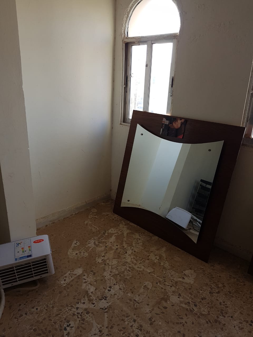 عدت صالون ستاتي                                            


	 				لا تنسَ أنك شاهدت هذا الإعلان في عنكبوت            
	 				
                                عدت صالون جديده حال الوكاله السعر قاب...