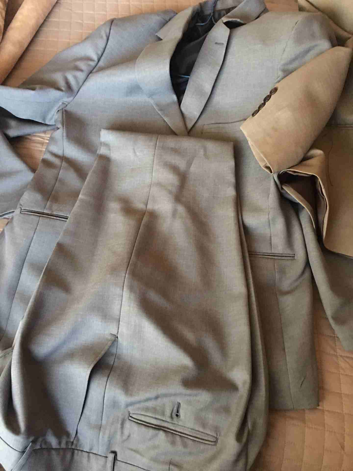 بدله عدد 2  جديد                                            


	 				لا تنسَ أنك شاهدت هذا الإعلان في عنكبوت            
	 				
                            لون سكني   بيج...