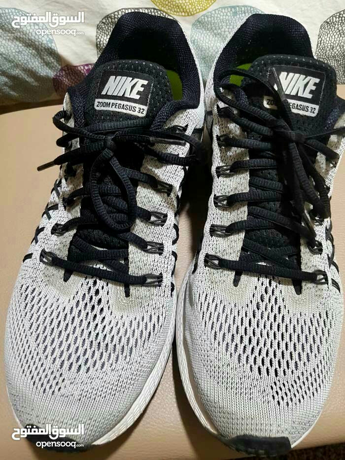 Nike Adidas shoes
لا تنسَ أنك شاهدت هذا الإعلان في عنكبوت
بوتين رياضة اصلي 100%
1- بوت Nike...