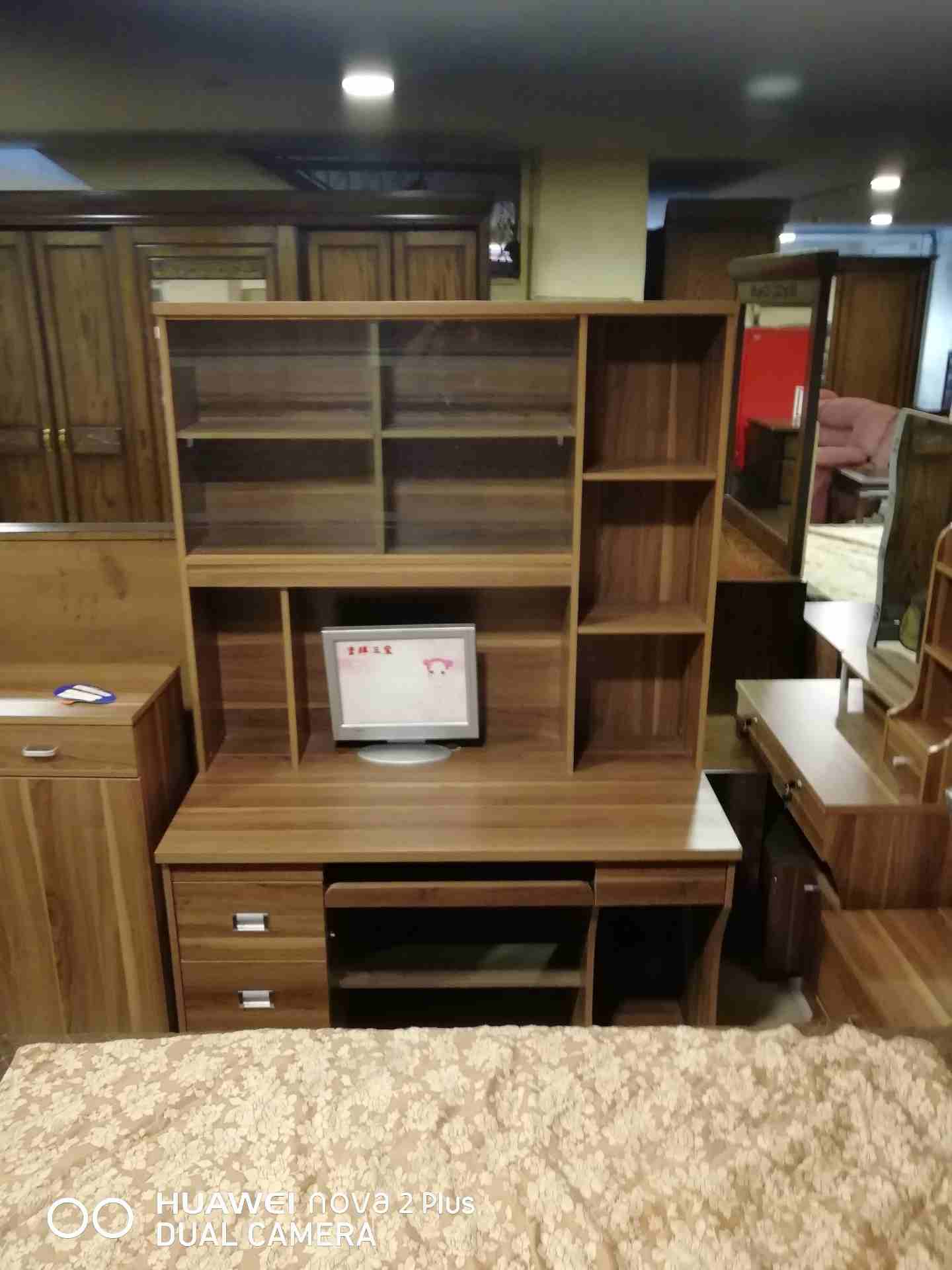 مكتب مع مكتبة مميز اجنبي                                            


	 				لا تنسَ أنك شاهدت هذا الإعلان في عنكبوت            
	 				
                            اهلا وسهلا 
إمكانية التقسيط على...