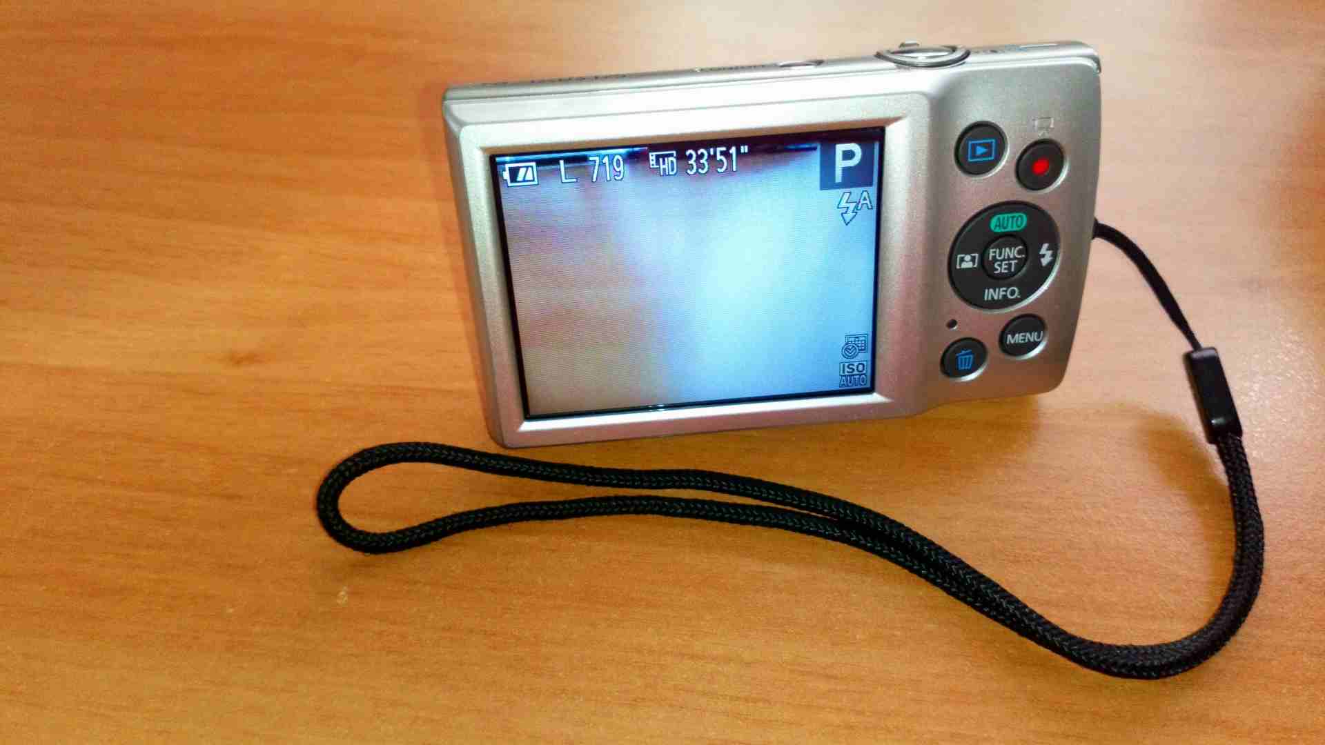 كاميرا كانون للبيع
لا تنسَ أنك شاهدت هذا الإعلان في عنكبوت
كاميرا Canon IXUS175 HD
20 ميجا بكسل...