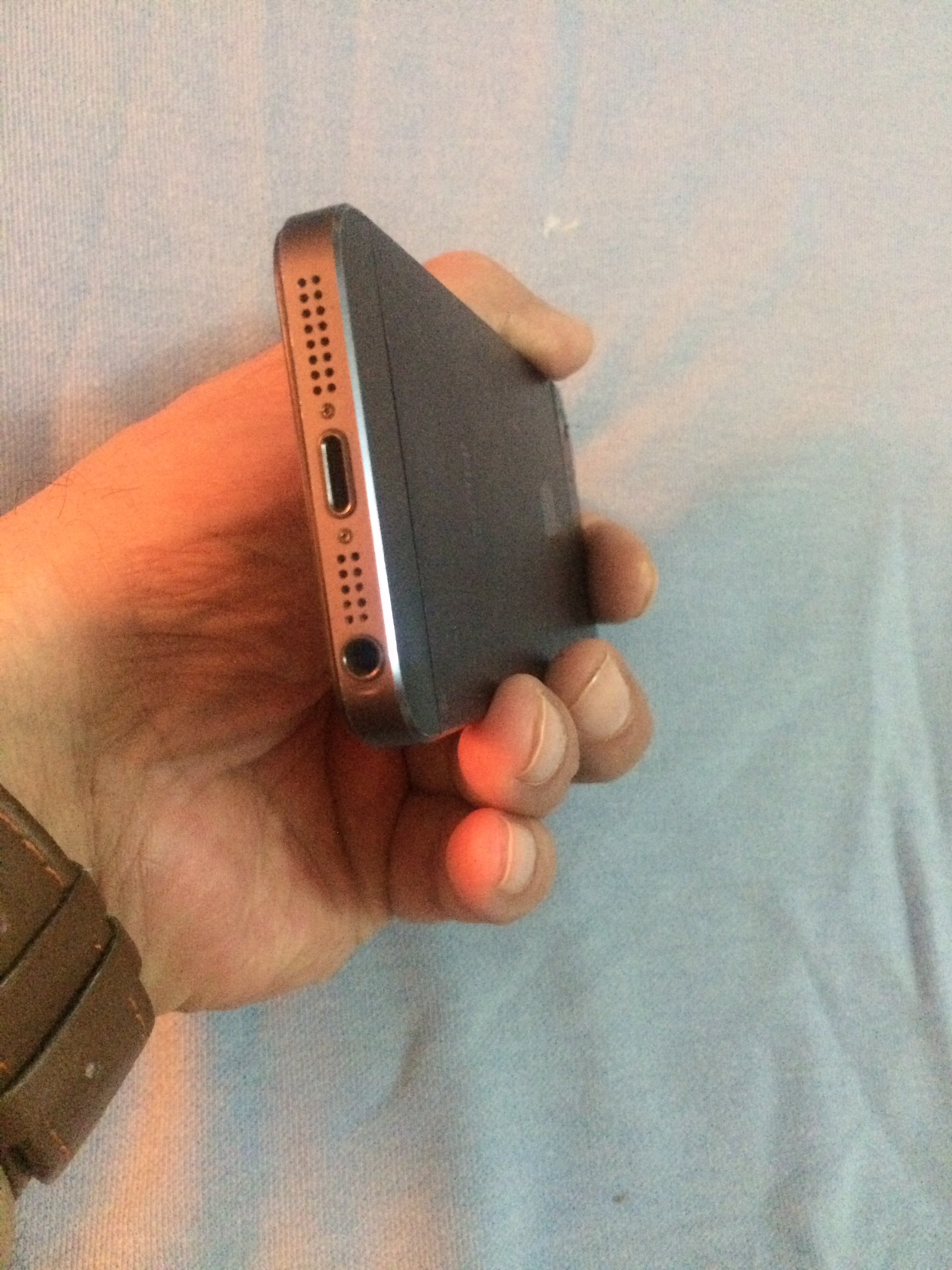 iphone5 16GB
لا تنسَ أنك شاهدت هذا الإعلان في عنكبوت
Iphone 5 مساحة 16 جيجا بحالة ممتازه جدا...