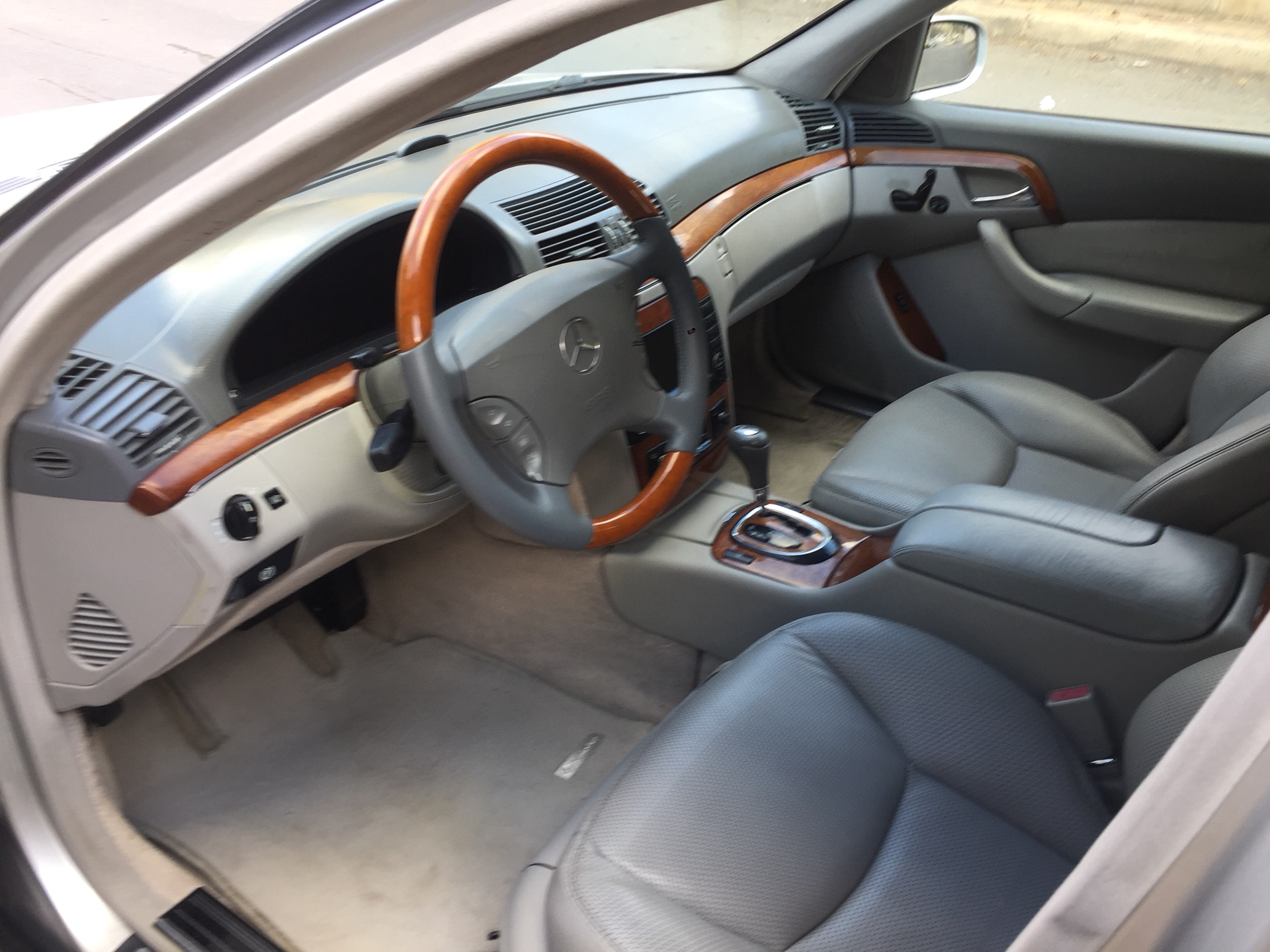 S350  2004 للبيع غواصه لارج                                            


	 				لا تنسَ أنك شاهدت هذا الإعلان في عنكبوت            
	 				
                                غواصه S350 لارج
كامل الاض...
