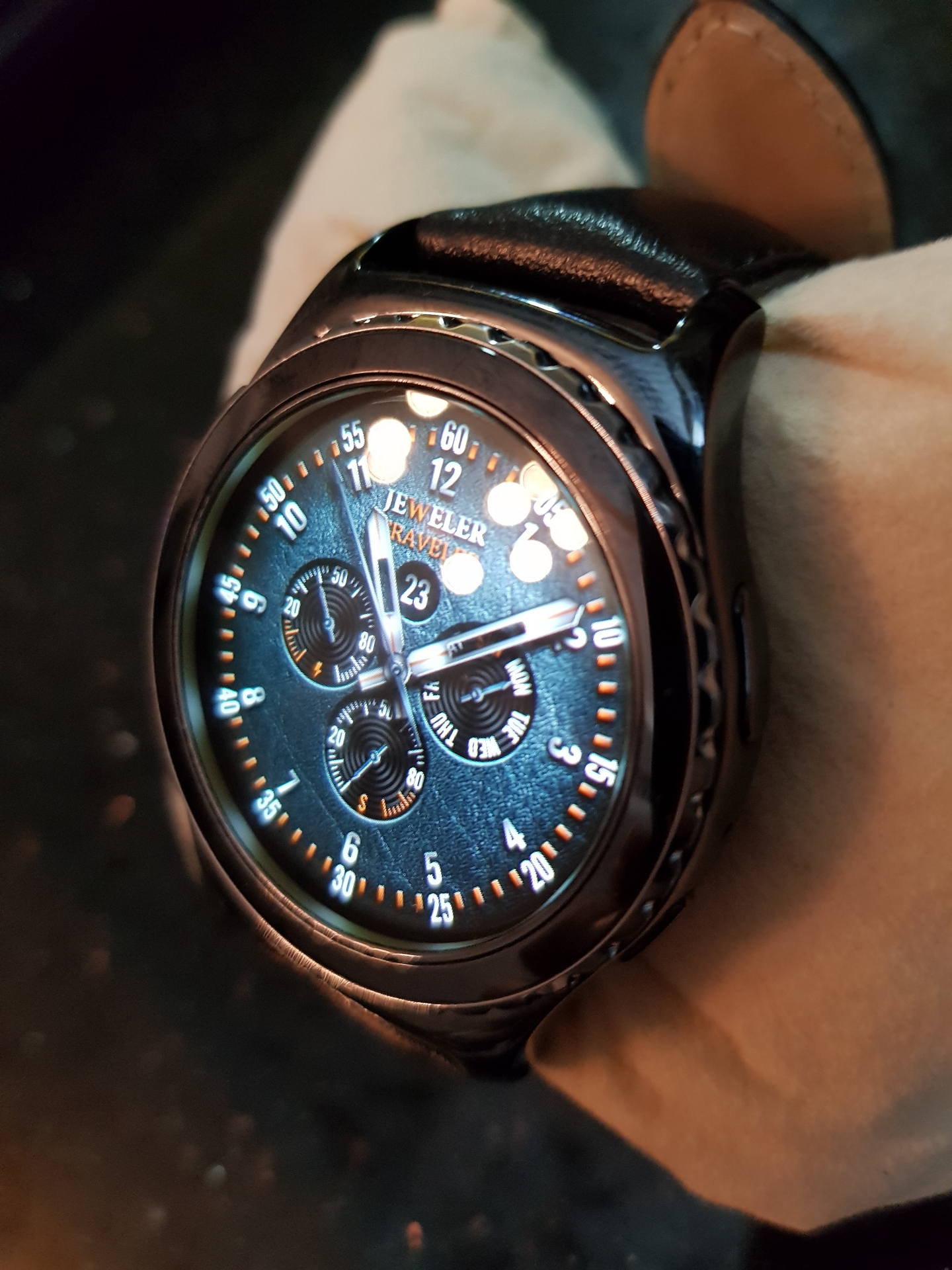 GEAR S2 CLASSIC IN EXCELLENT CONDITION
لا تنسَ أنك شاهدت هذا الإعلان في عنكبوت
GEAR S2 CLASSI...