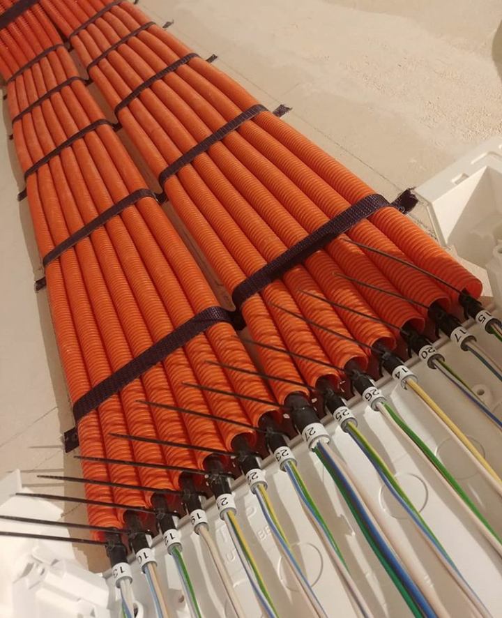 المهندس لتمديدات الكهربائيه والصيانه العامه                                            


	 				لا تنسَ أنك شاهدت هذا الإعلان في عنكبوت            
	 				
                                المهندس ا...