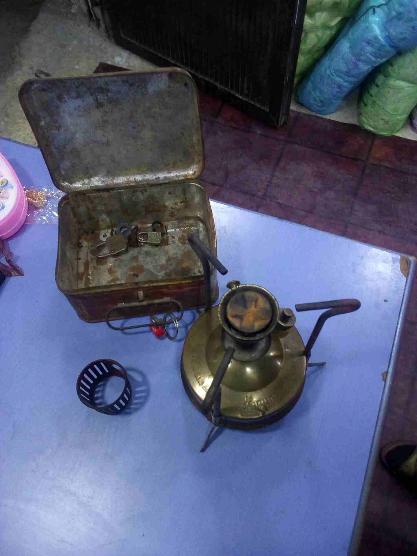 بابور كاز قديم جدا ونادر جدا                                            


	 				لا تنسَ أنك شاهدت هذا الإعلان في عنكبوت            
	 				
                            للبيع بابور كاز قديم ونادر ج...